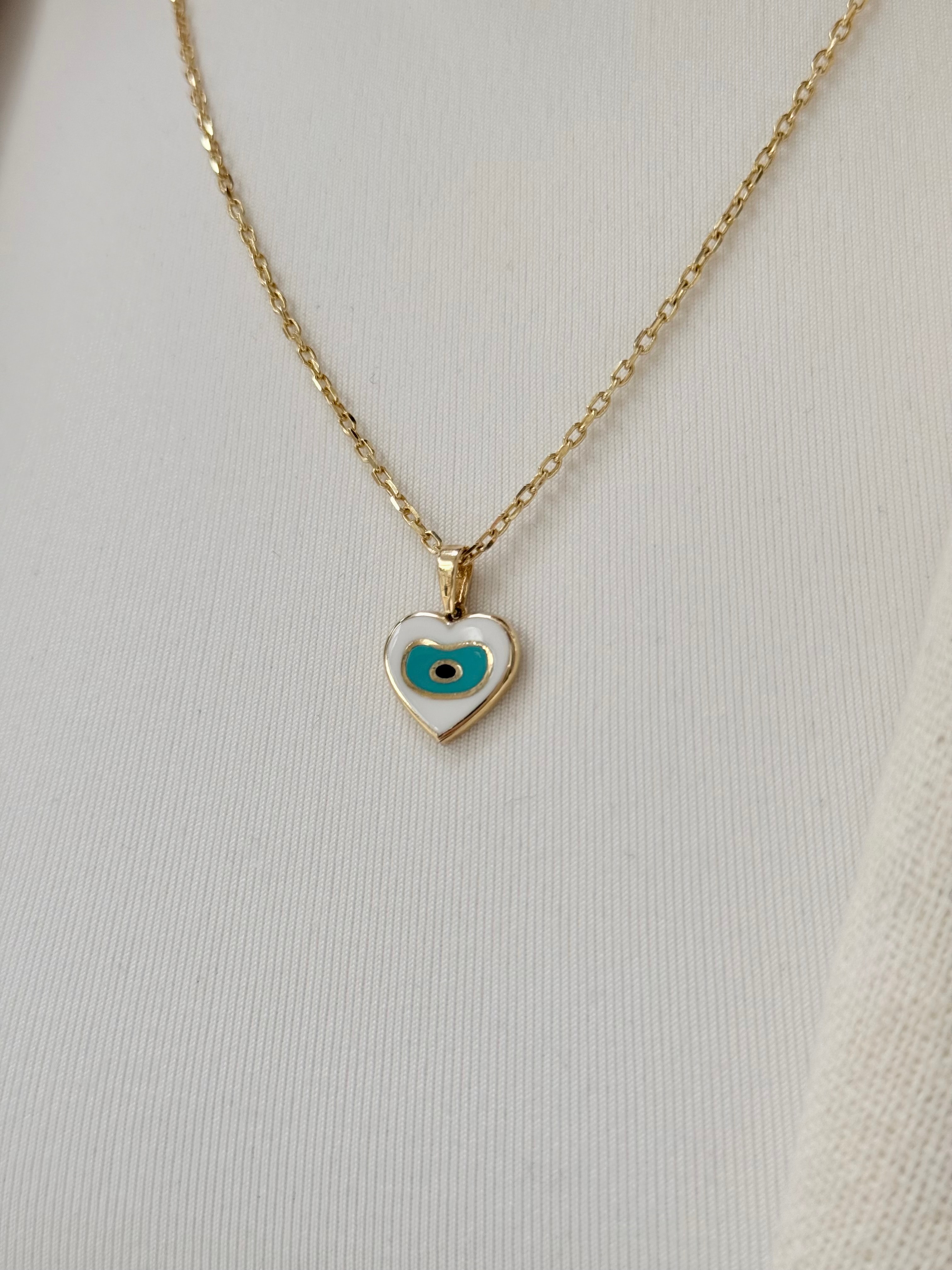 Kalpli Mineli Altın Kolye Ucu