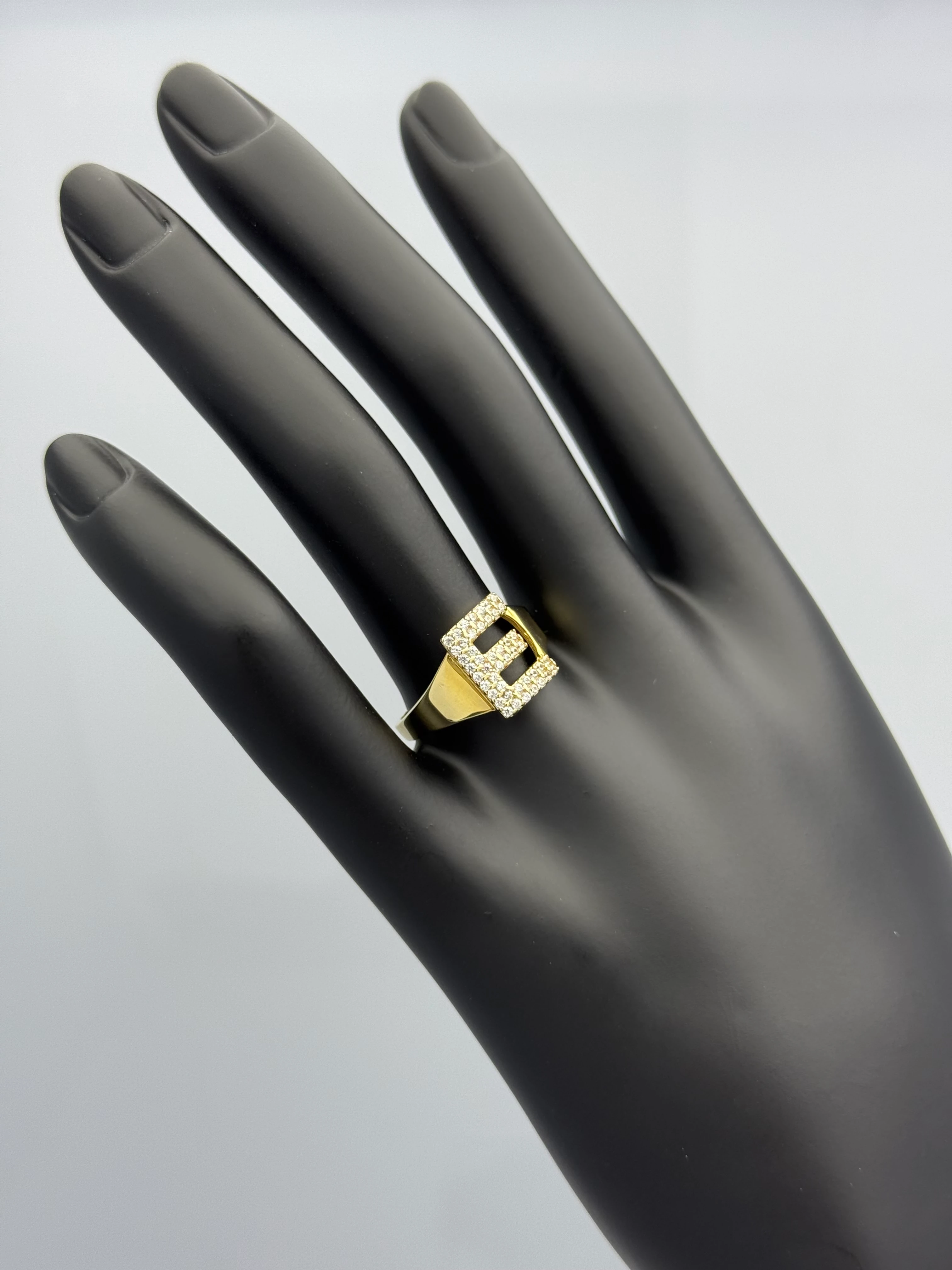 Swarovski Taşlı Harf Altın Yüzük - E (2.55 Gram)