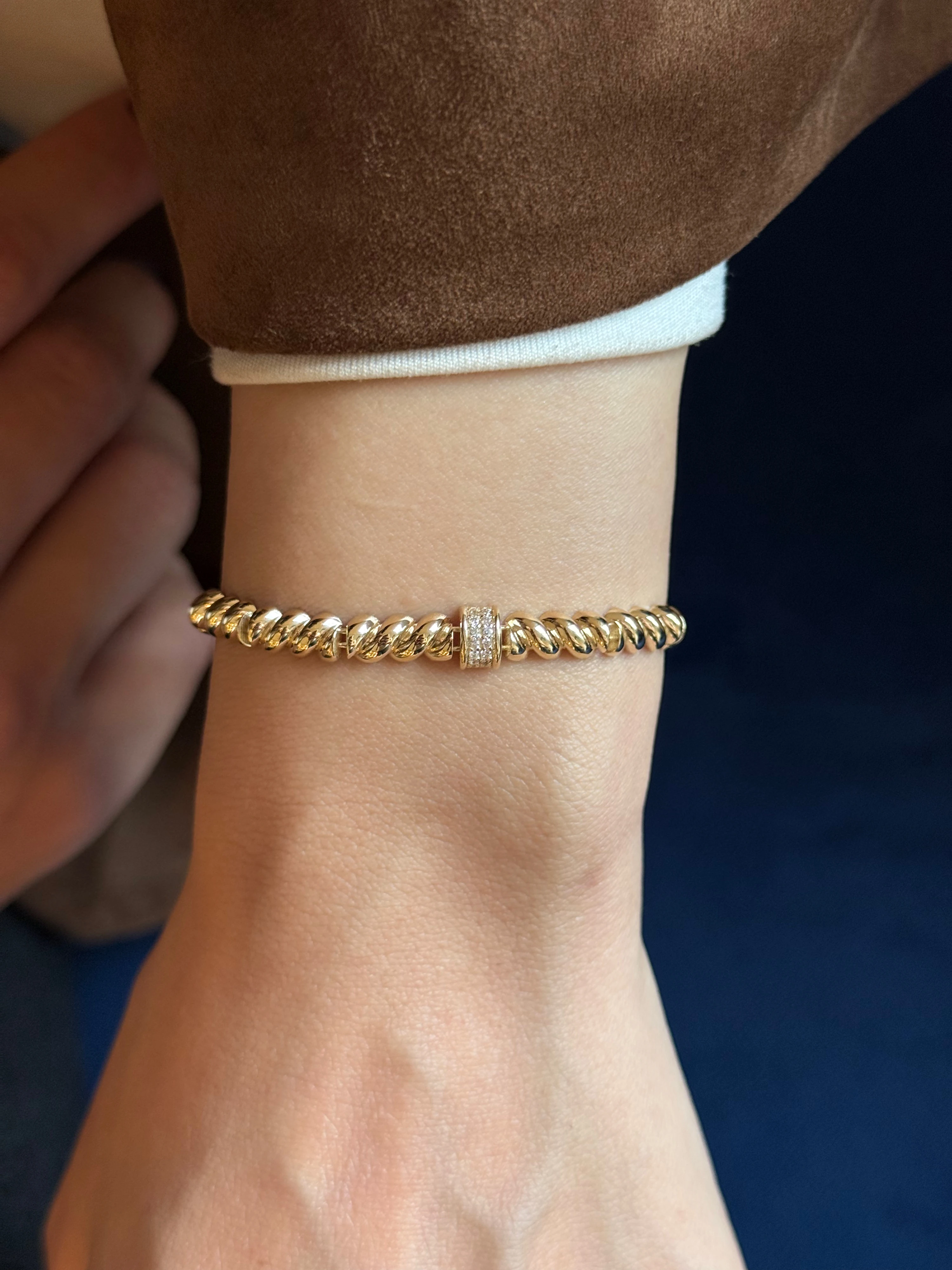 Carla Altın Bileklik