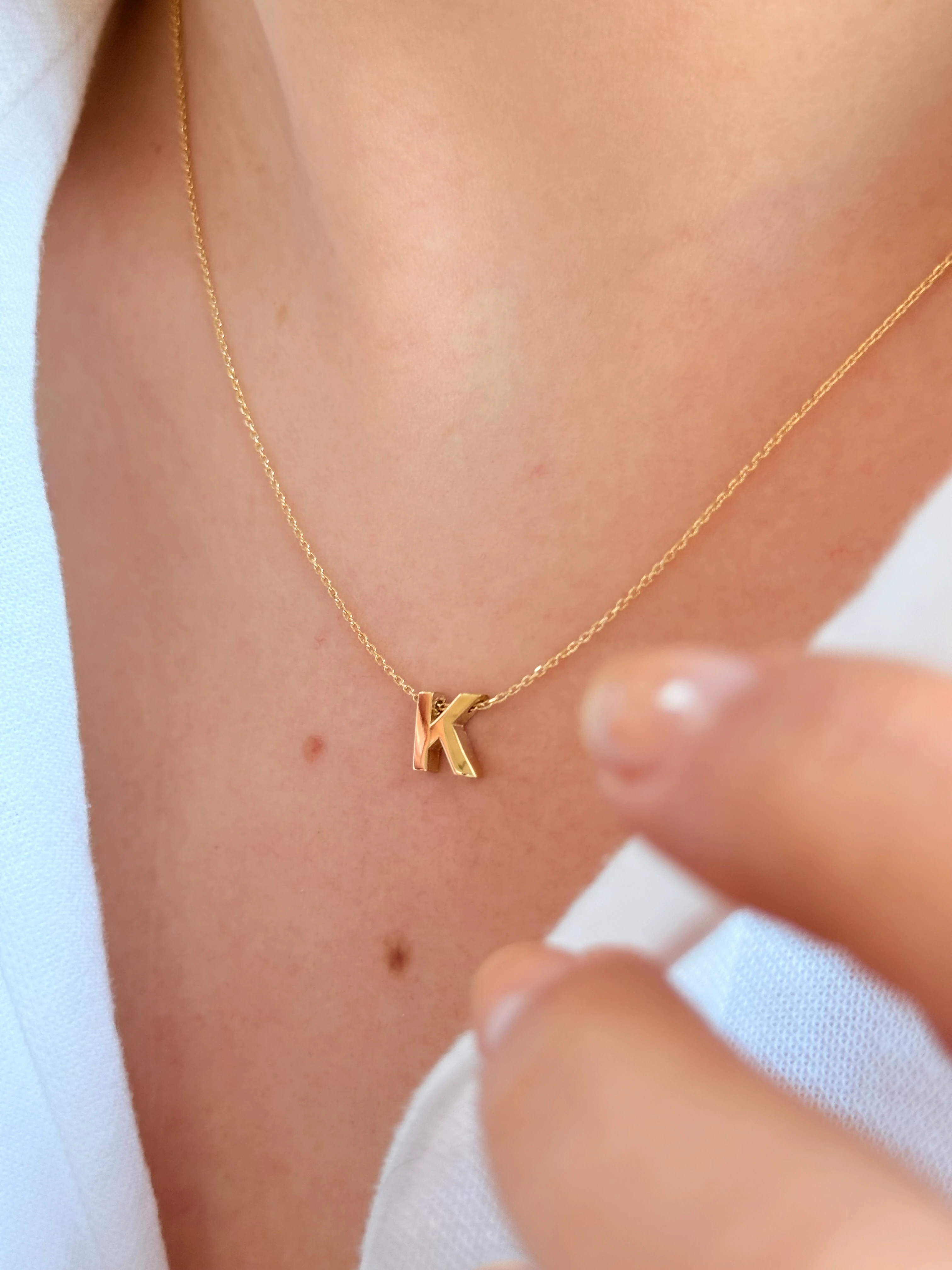 "K" Minimal Harfli Altın Kolye