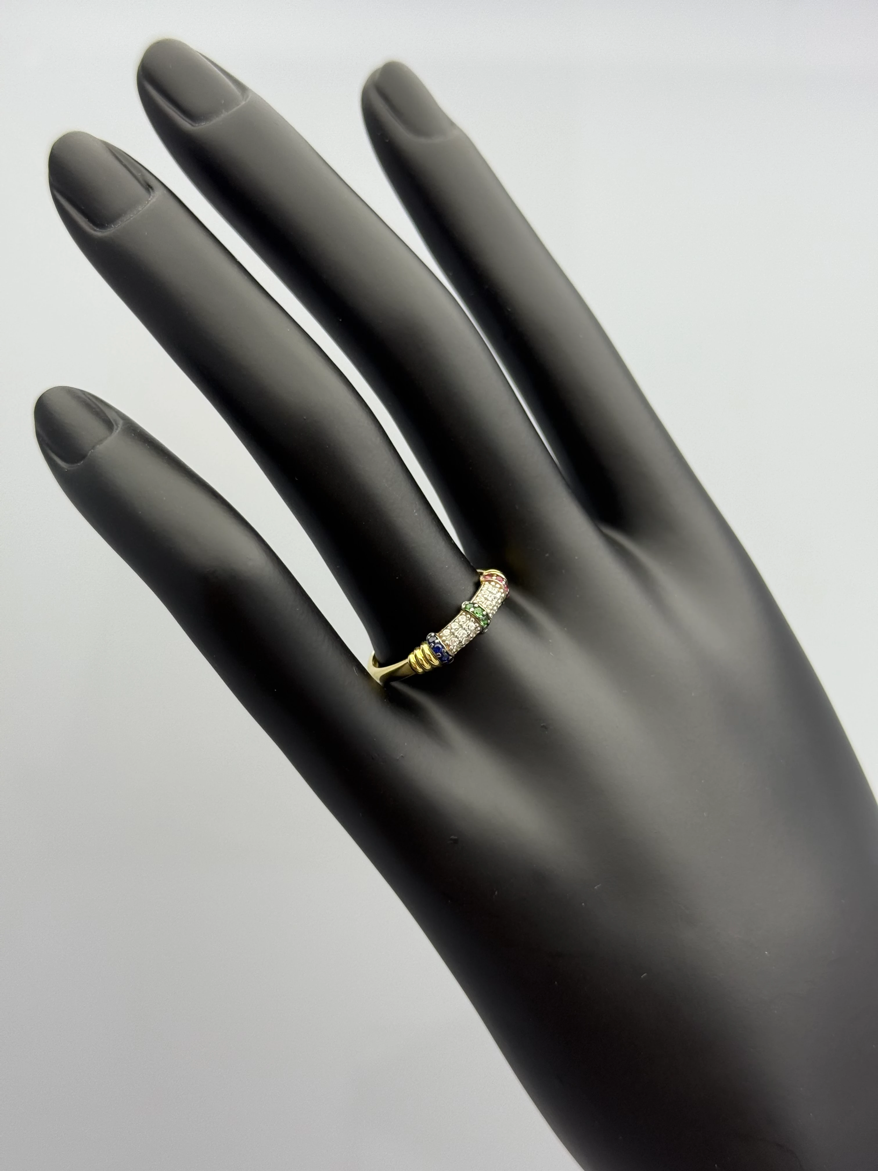 Renkli Taşlı Minimal Altın Yüzük