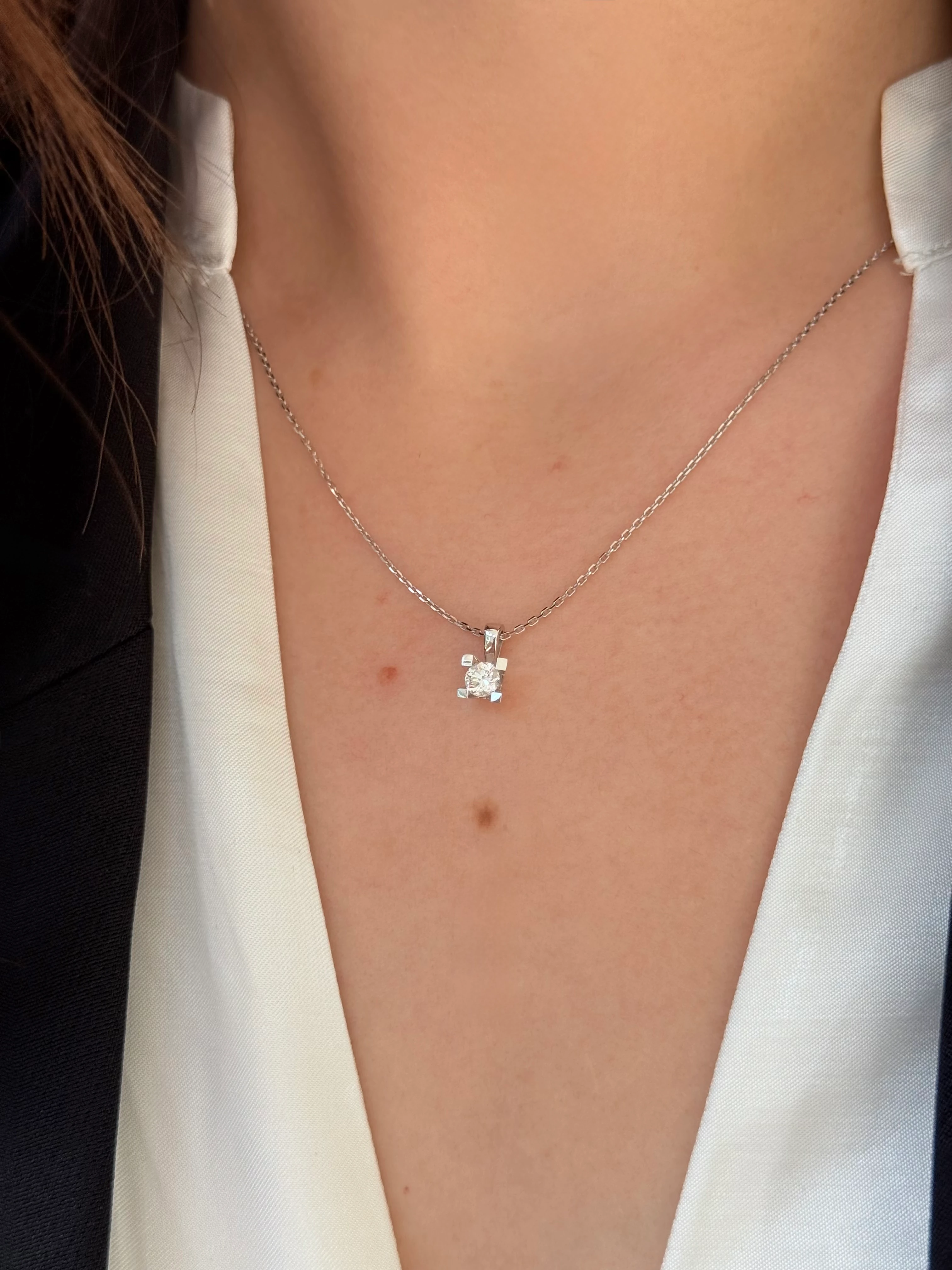 0,31 Karat Tektaş Pırlanta Kolye