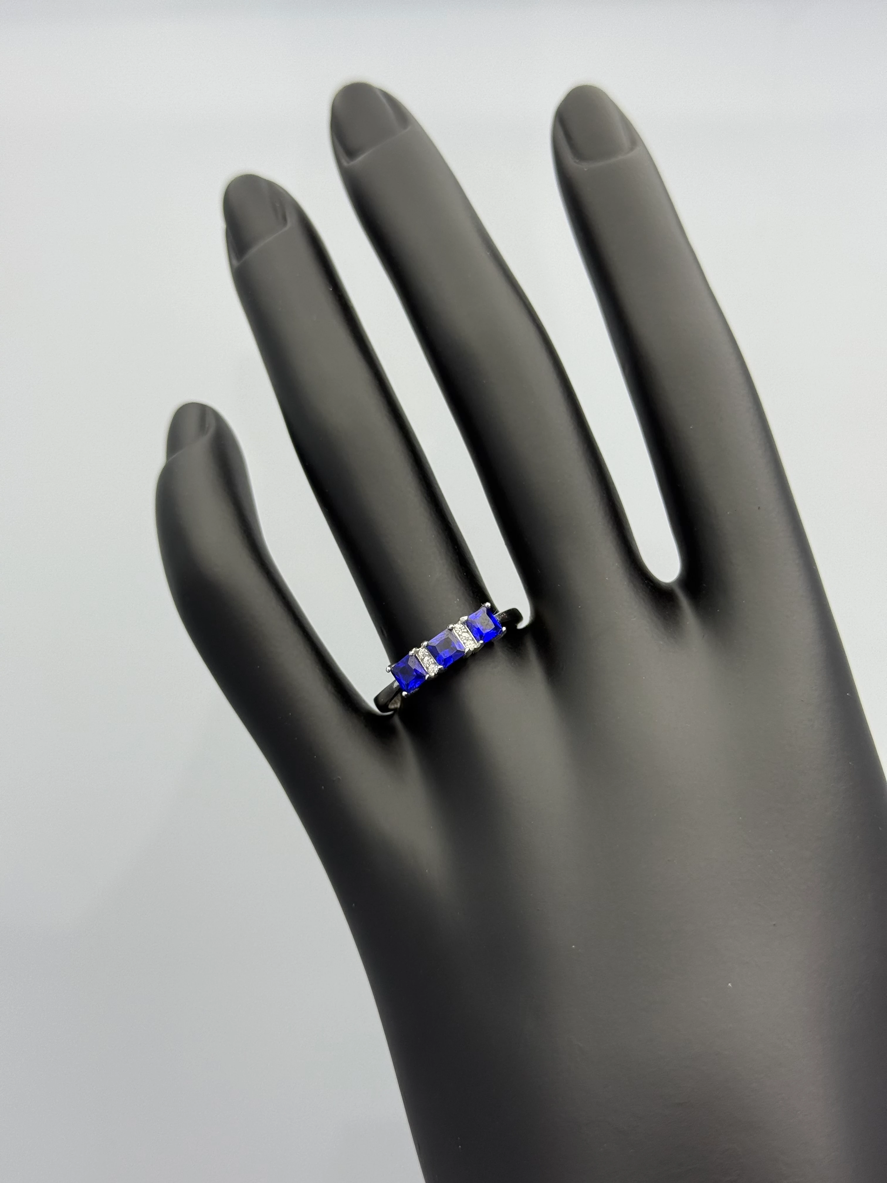 Teresa Beyaz Altın Yüzük