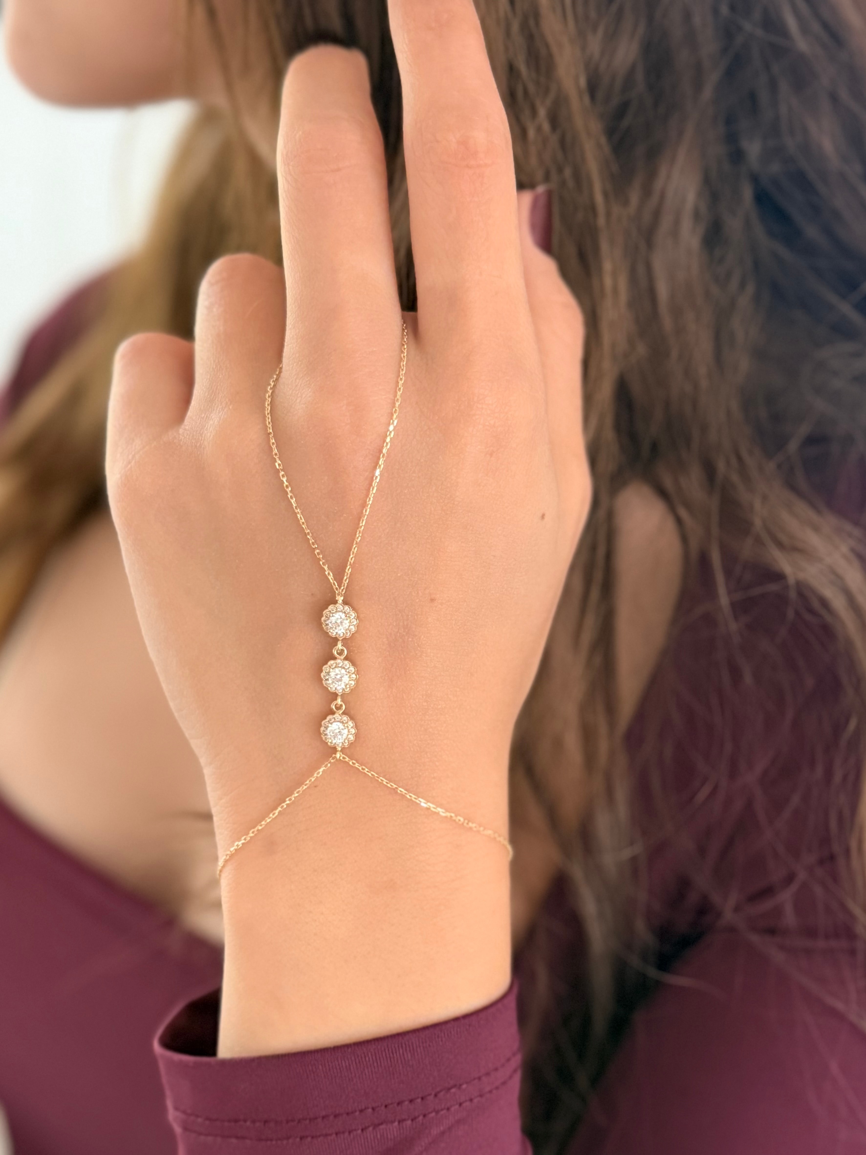 Mine Altın Şahmeran