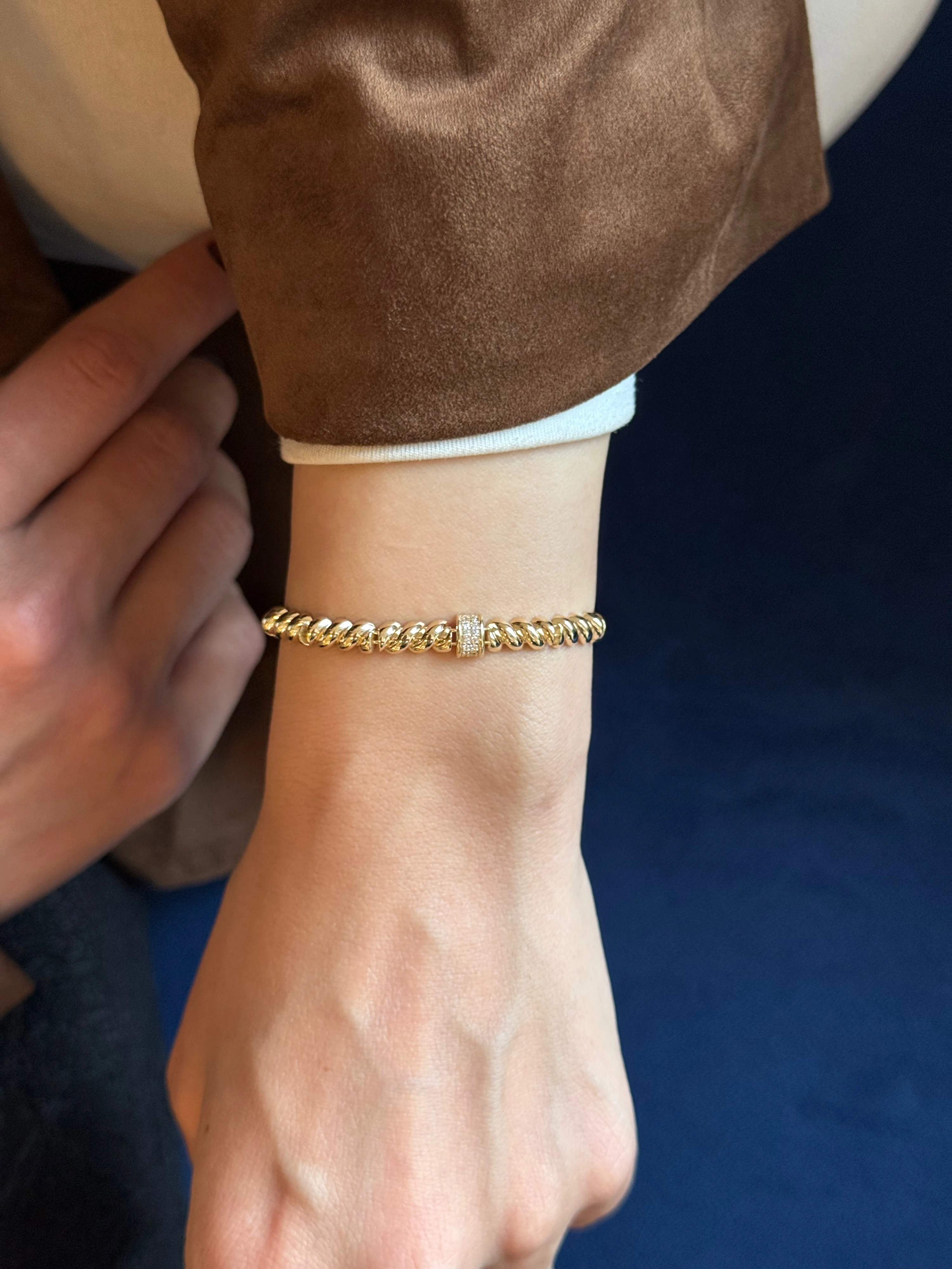 Carla Altın Bileklik