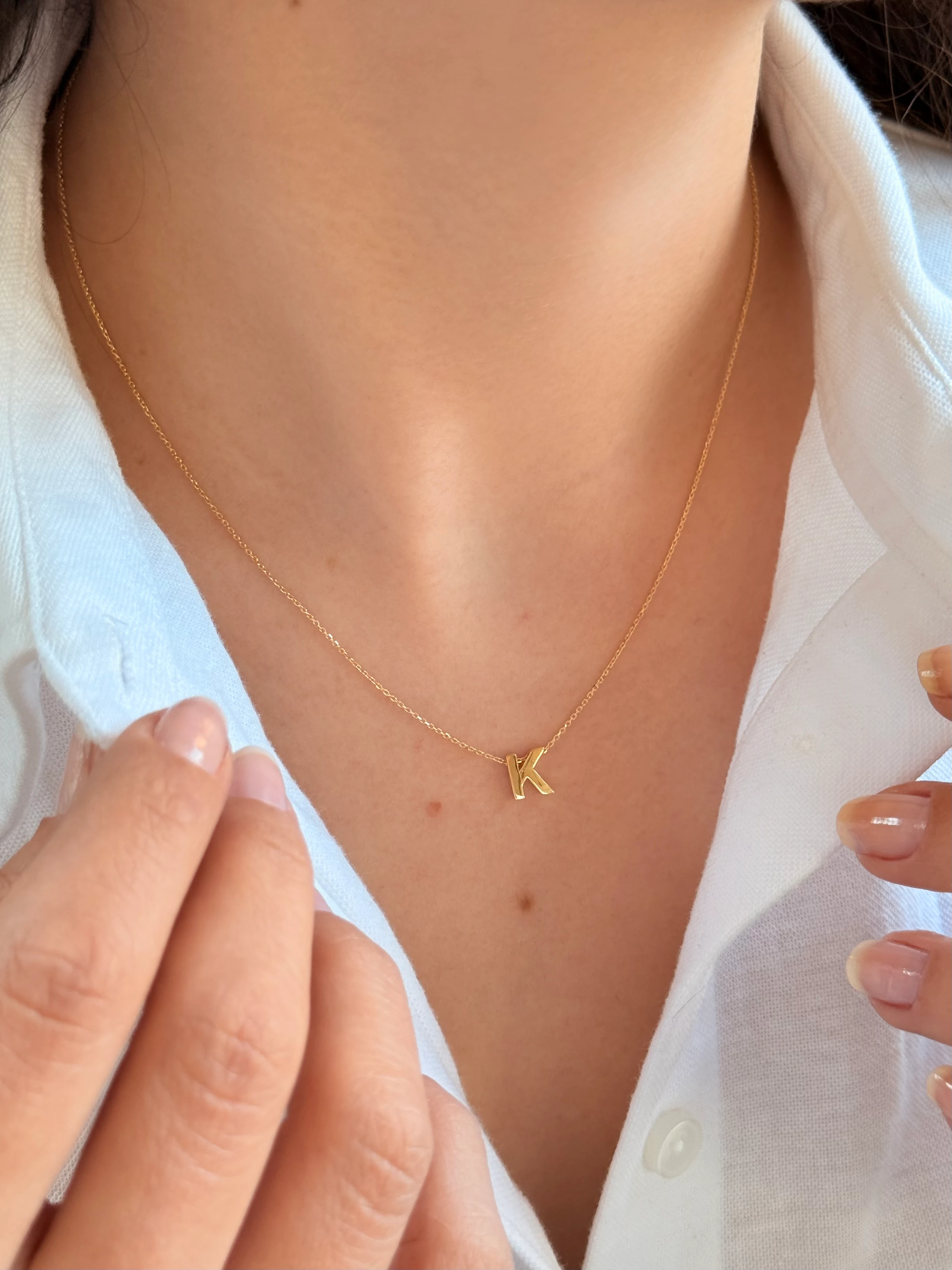 "K" Minimal Harfli Altın Kolye