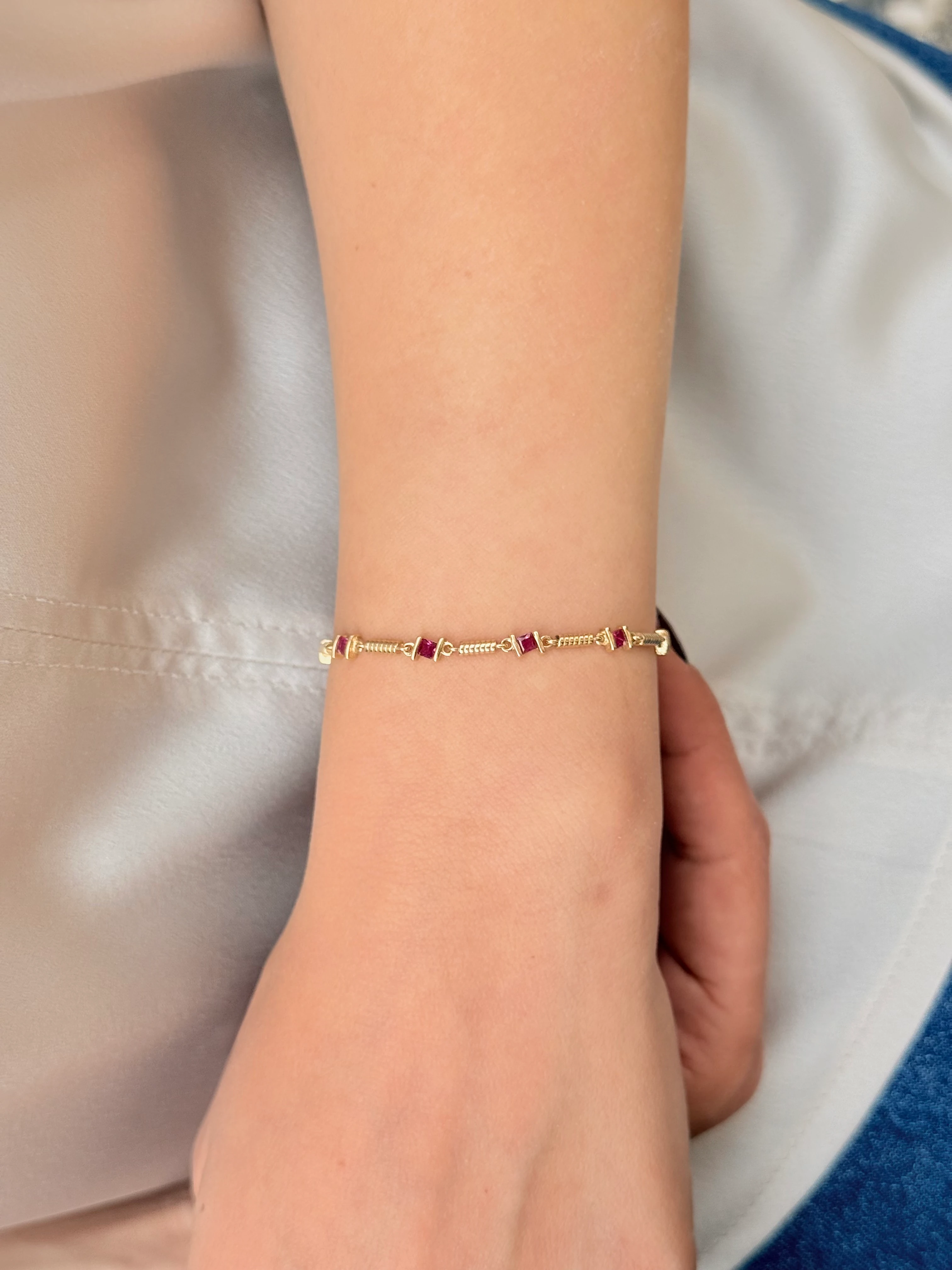 Pera Altın Bileklik