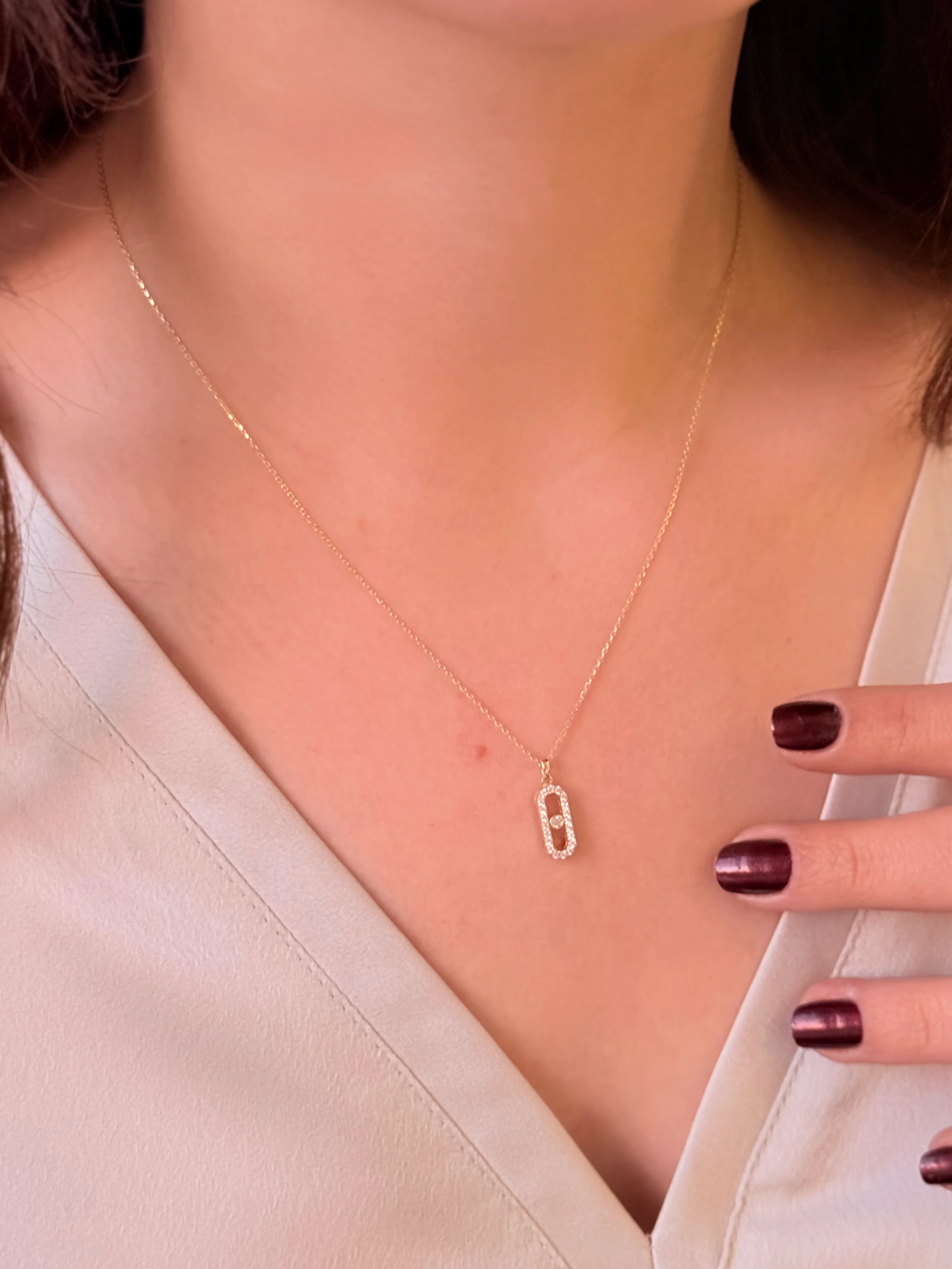 Taşlı Messy Altın Kolye