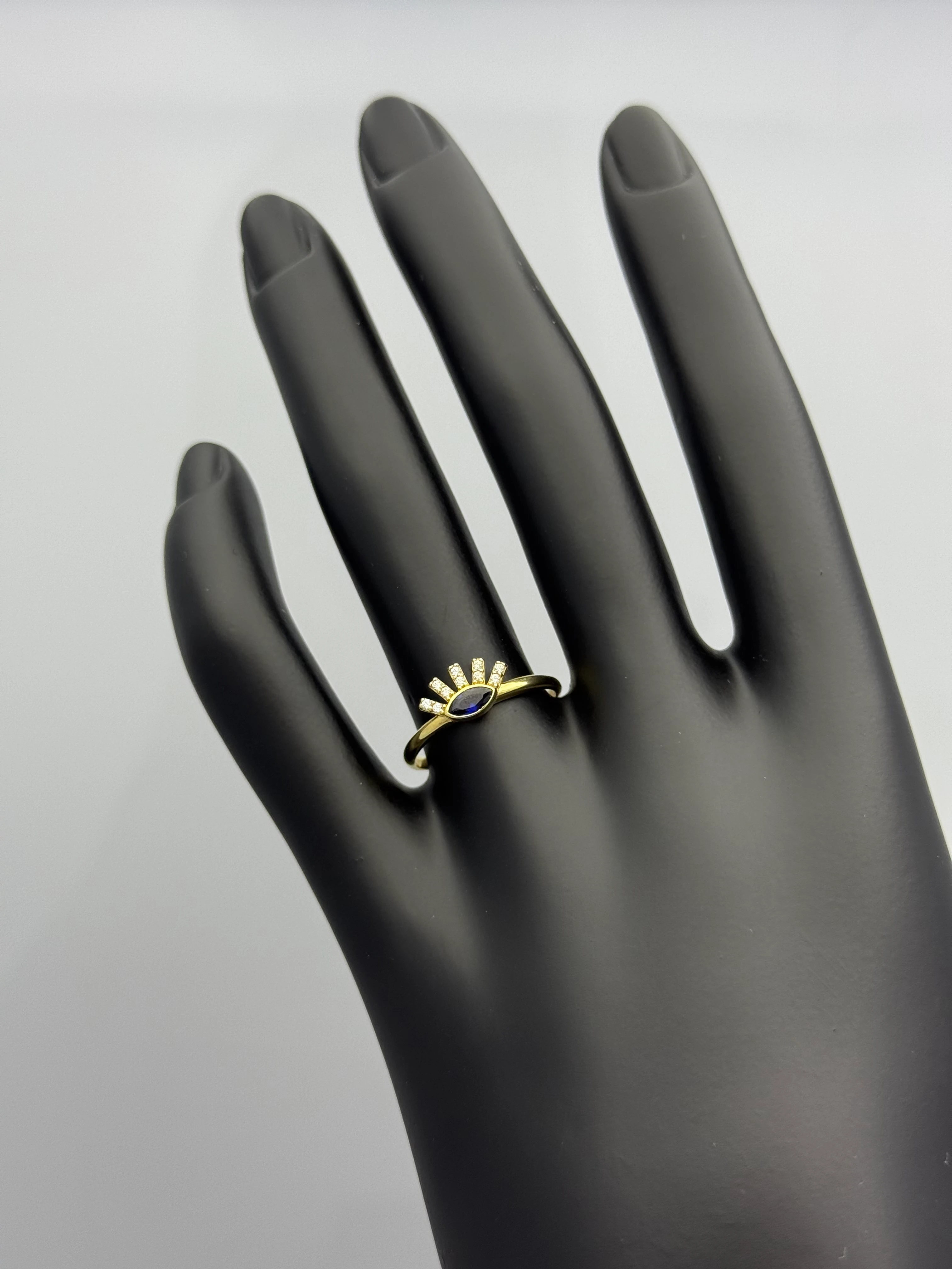 Zara Taşlı Altın Yüzük