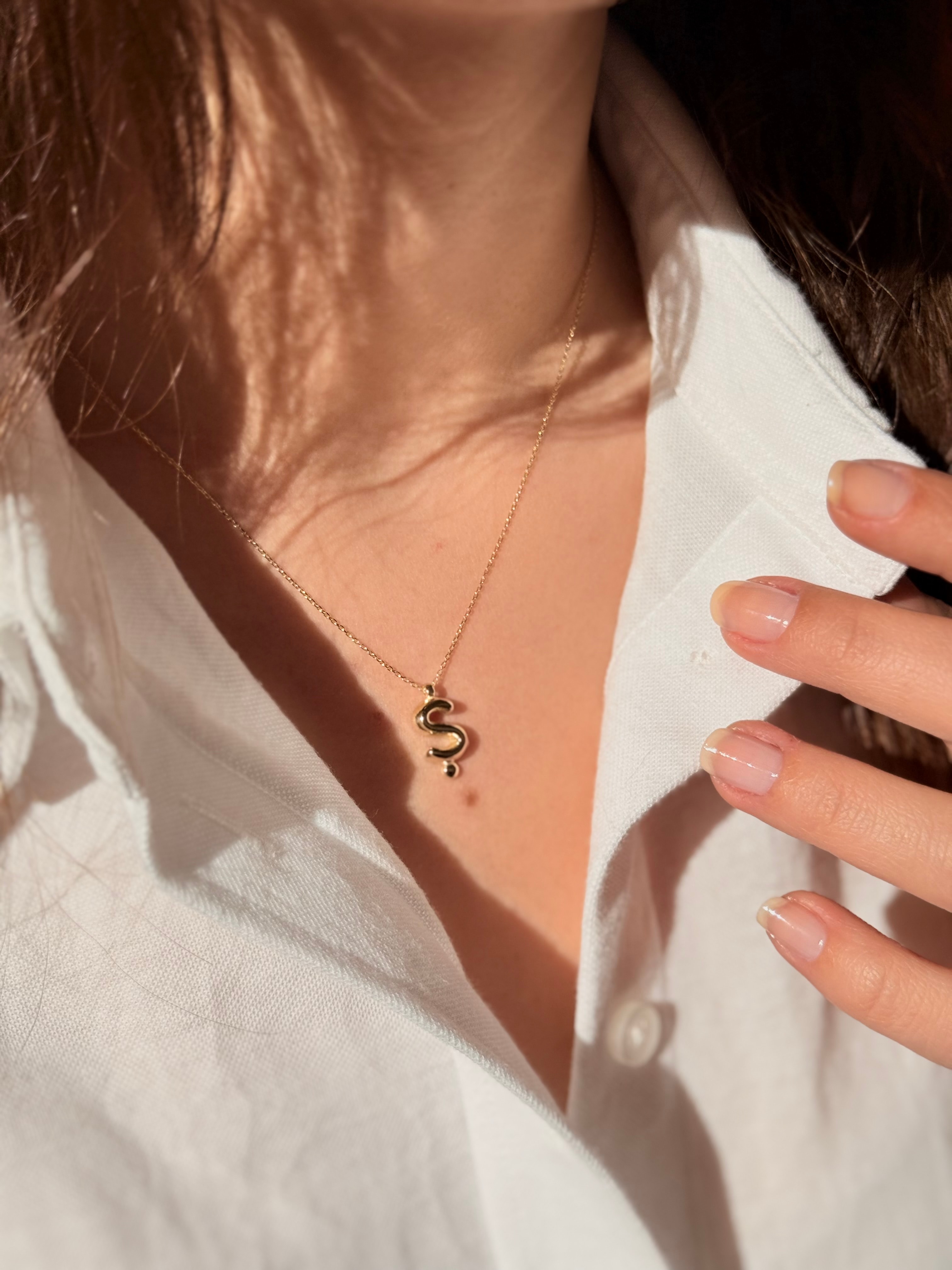 "Ş" Balon Harf Altın Kolye