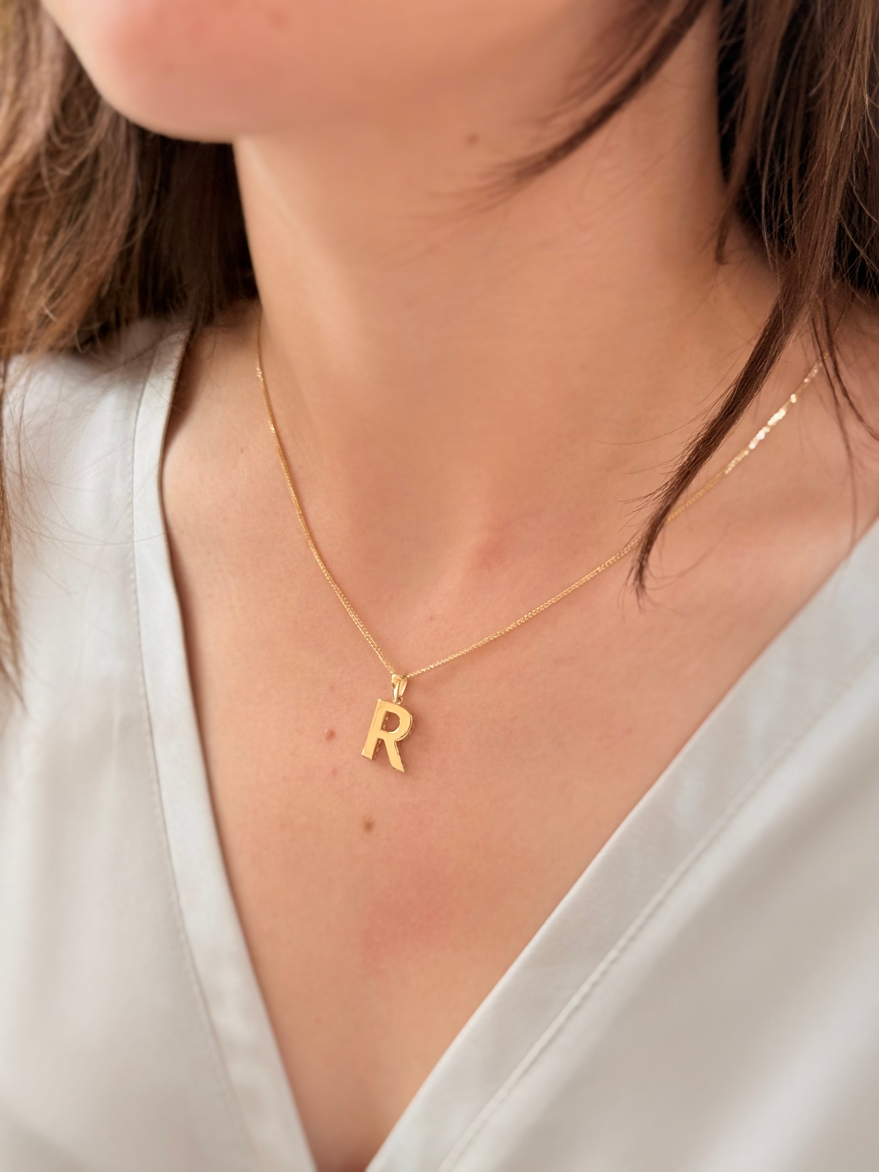 "R" Harf Sade Altın Kolye Ucu