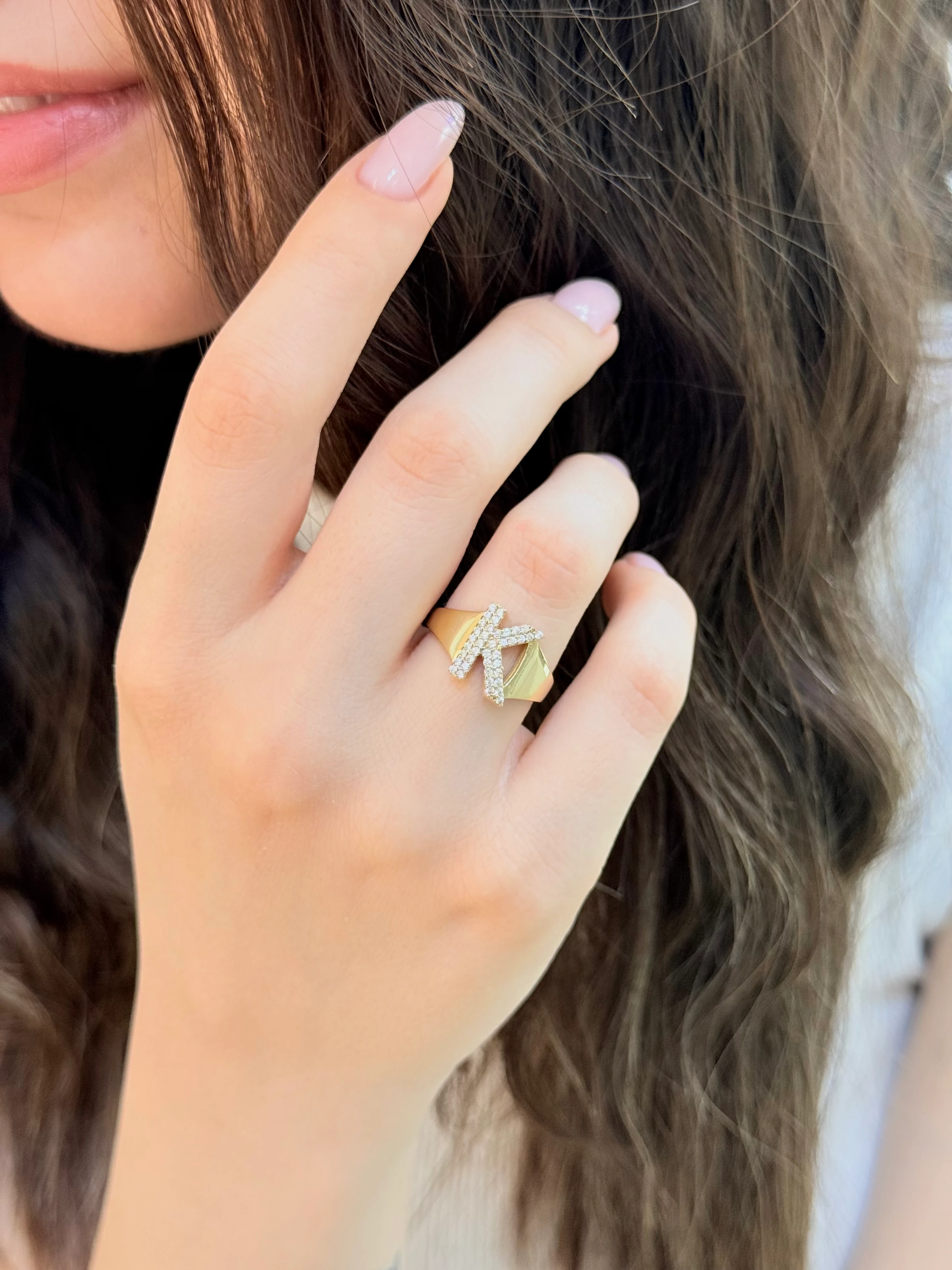 Swarovski Taşlı Harf Altın Yüzük - K (2.45 Gram)