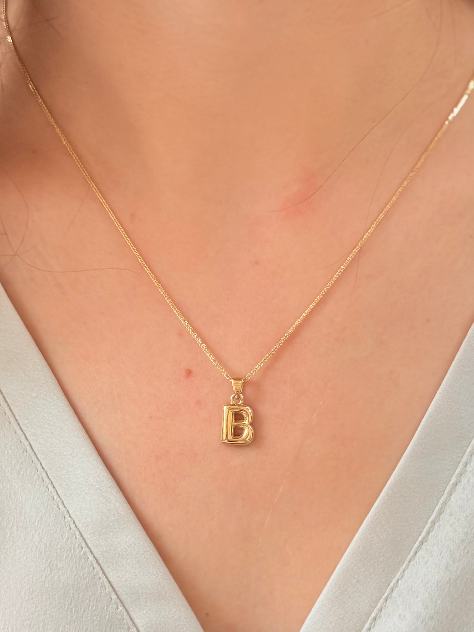 "B" Balon Harf Altın Kolye Ucu