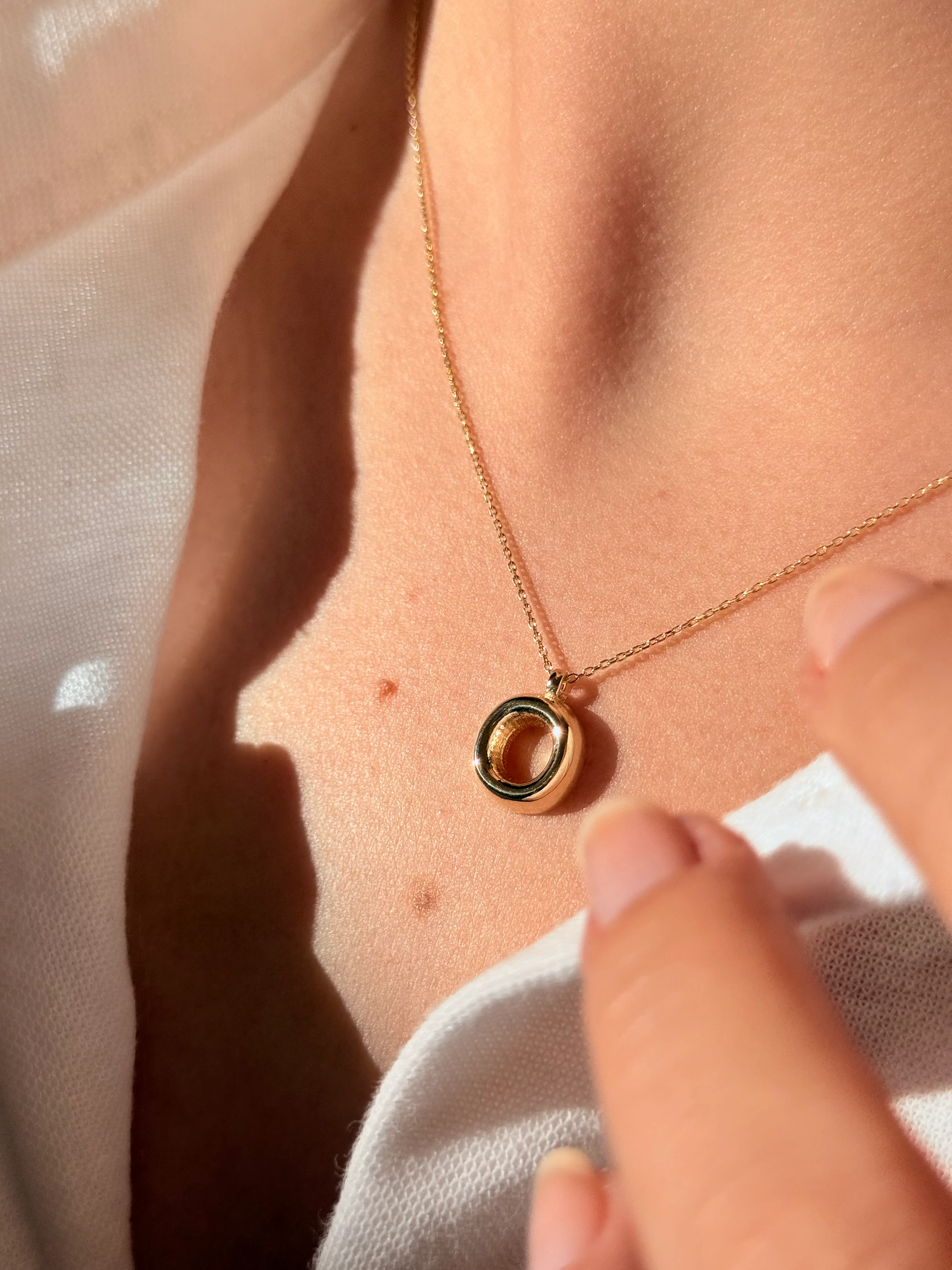 "O" Balon Harf Altın Kolye