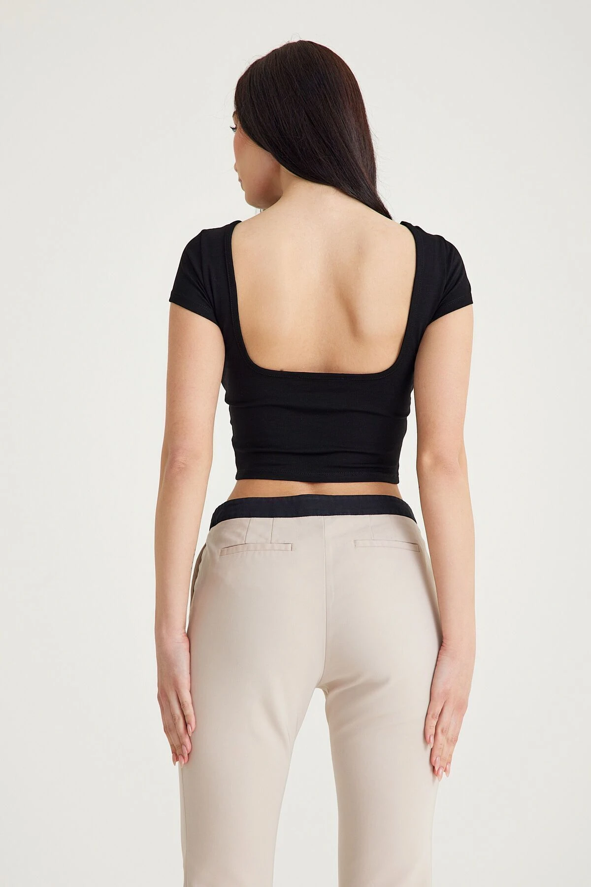 Mh Sırt Dekolteli Crop