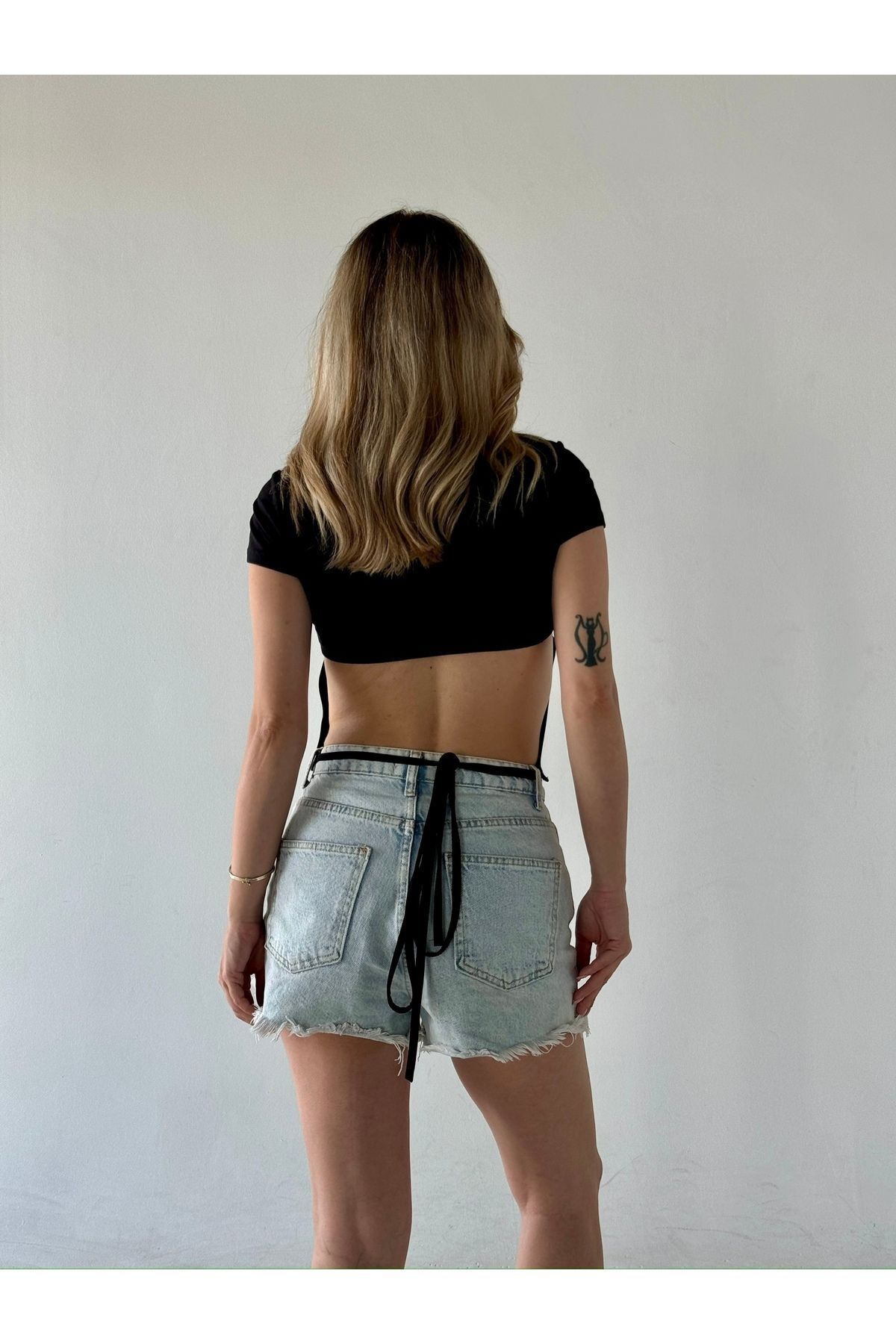 Mh Basic Sırt Detaylı Crop