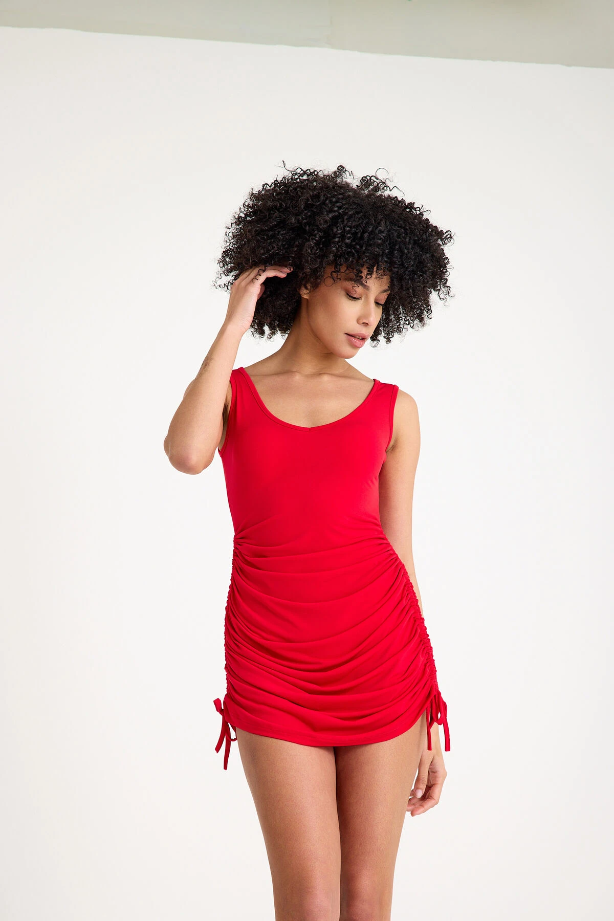 Mh 002-1 Yan Büzgülü V Yaka Sıfır Kol Elbise