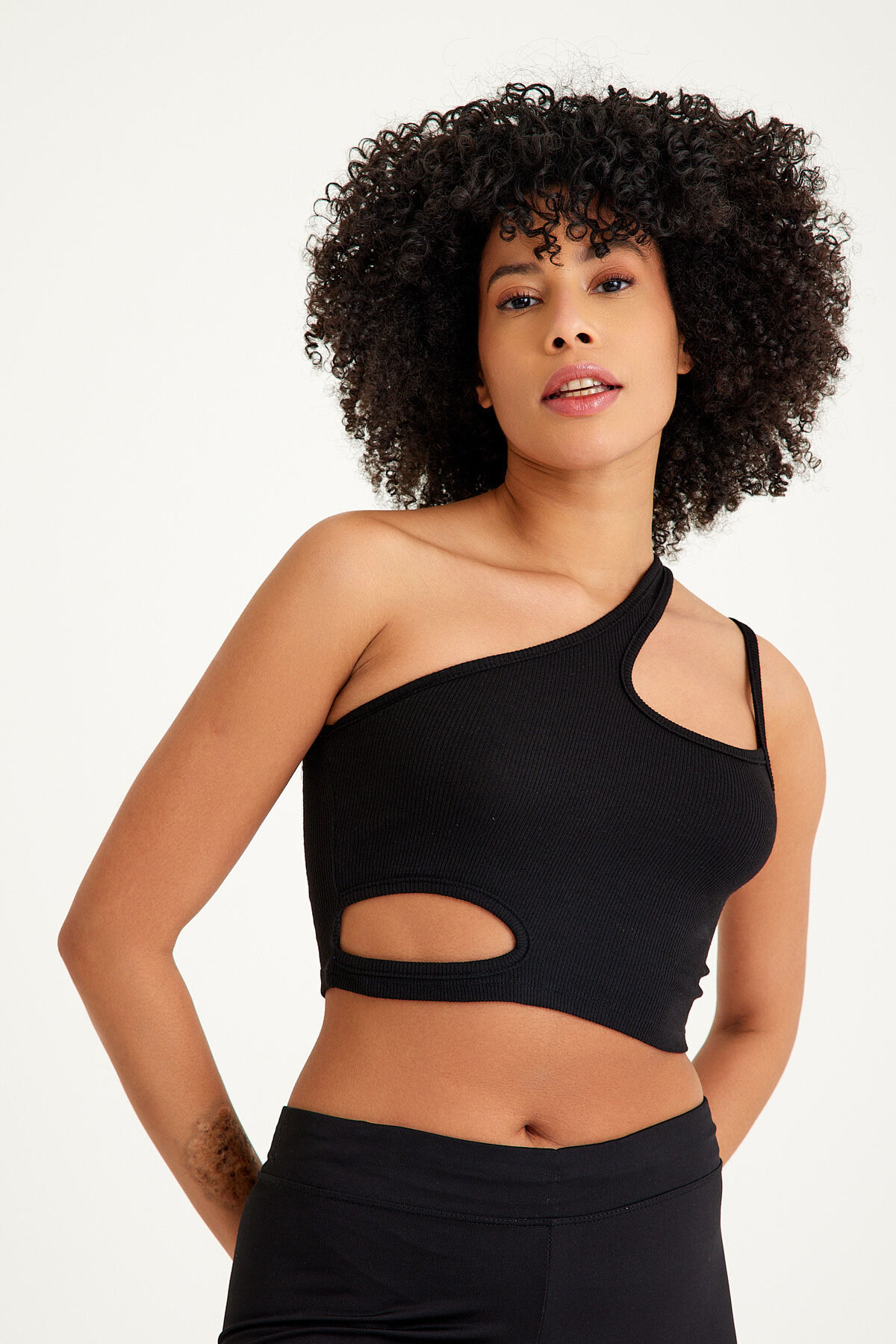 Mh Yan Askılı Crop