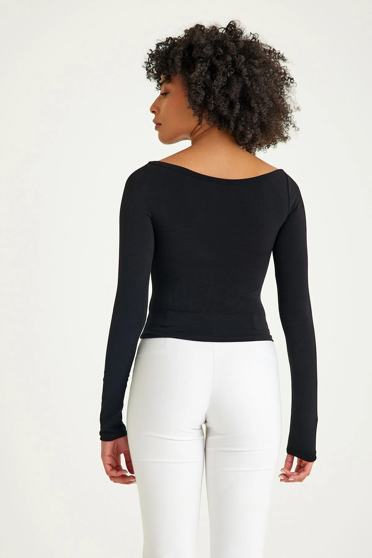 Mh Kayık Yaka Siyah Body