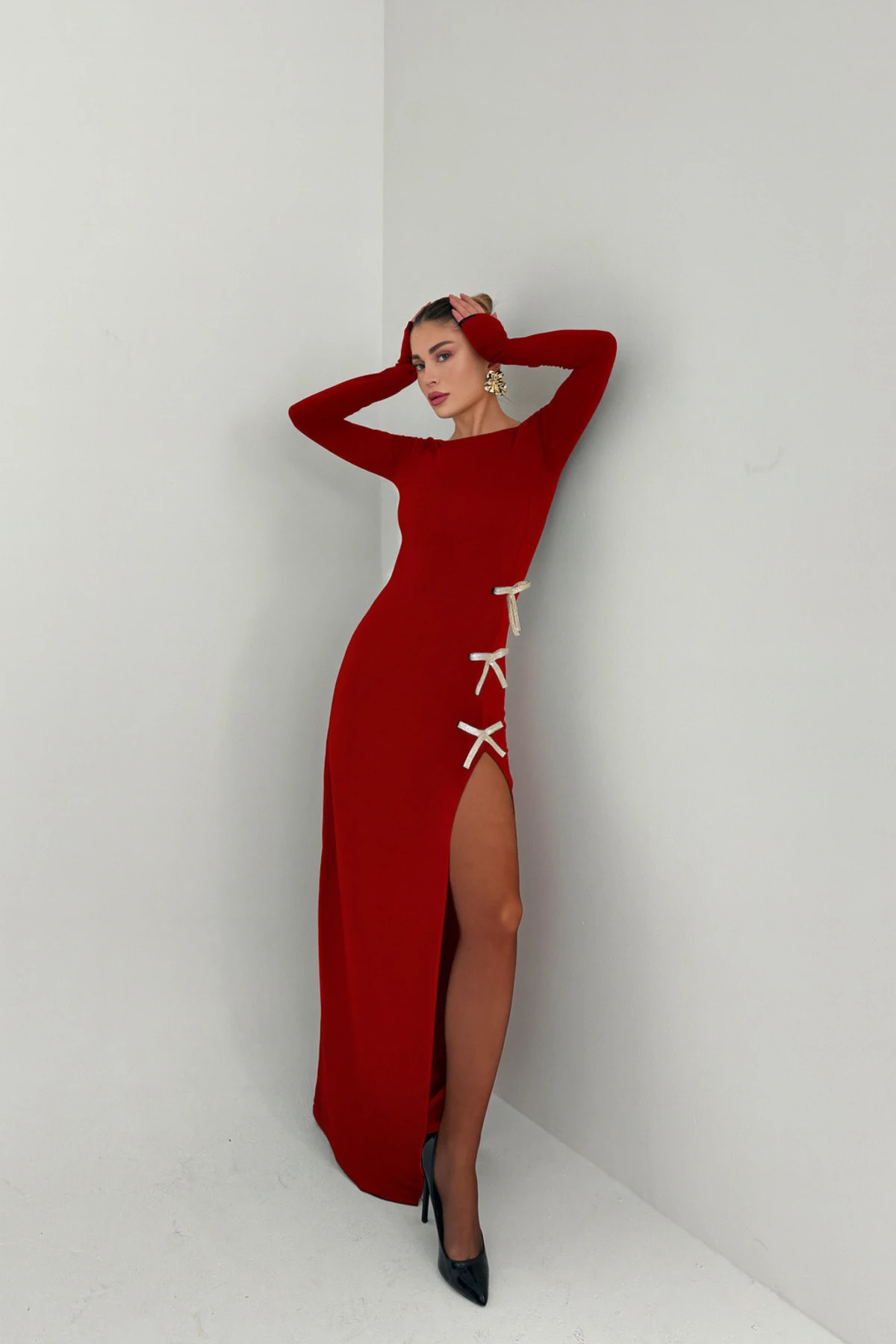 Fiyonklu Yırtmaçlı Maxi Boy Kırmızı Elbise