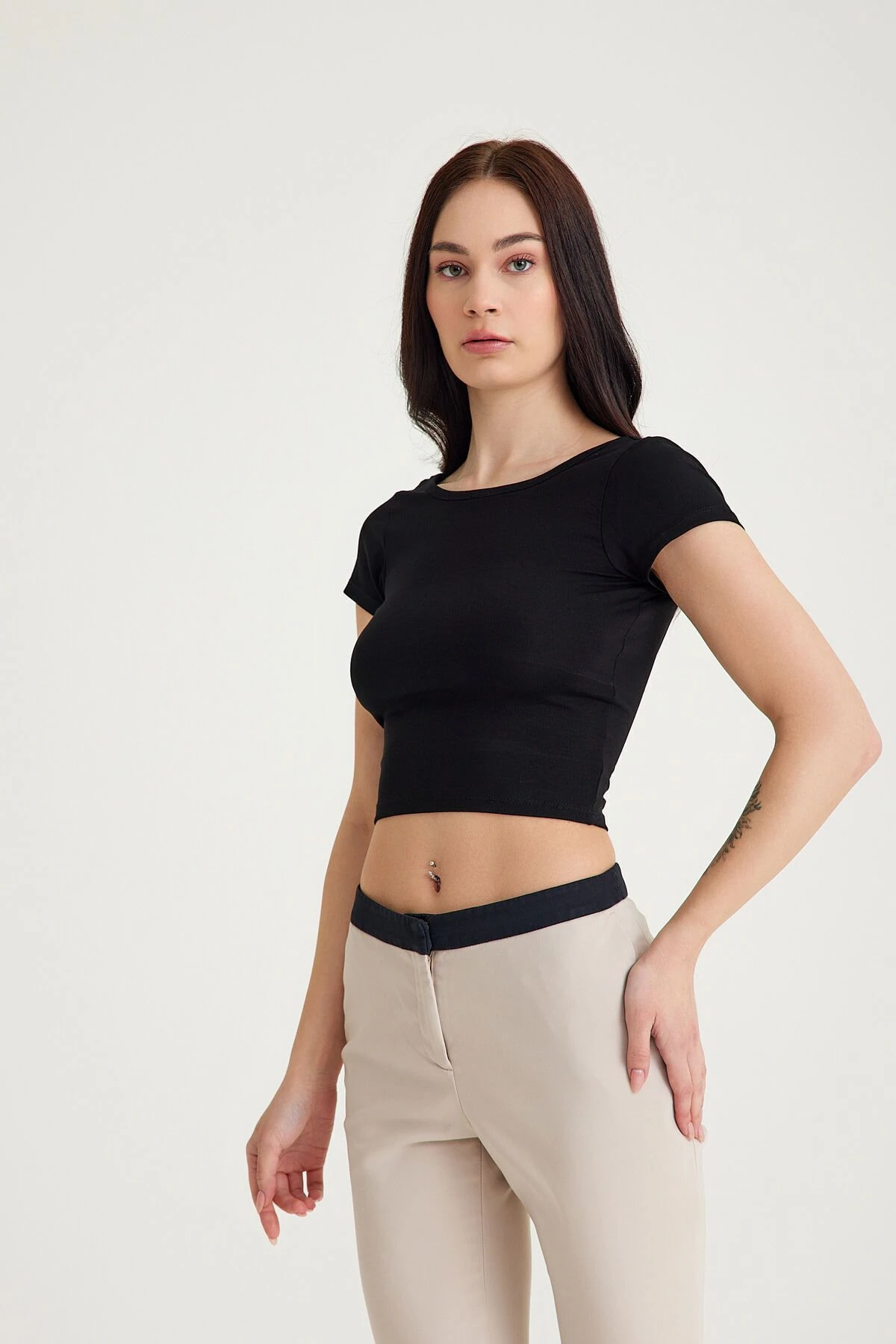 Mh Sırt Dekolteli Crop