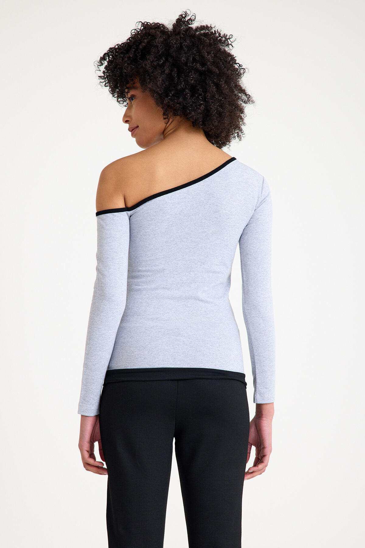 Omuz Detaylı Asimetrik 2'li Alt Üst Takım