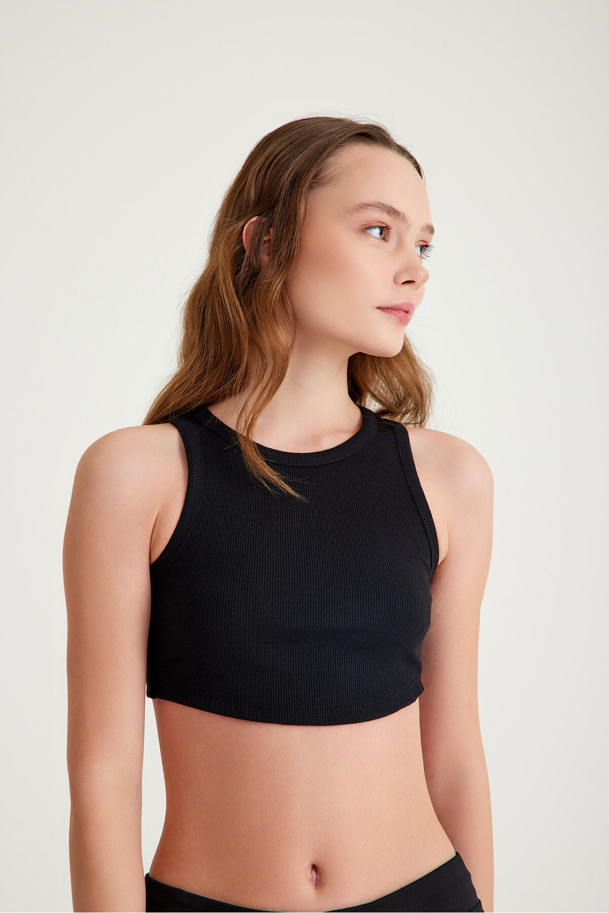 Mh Askılı Sporcu Crop