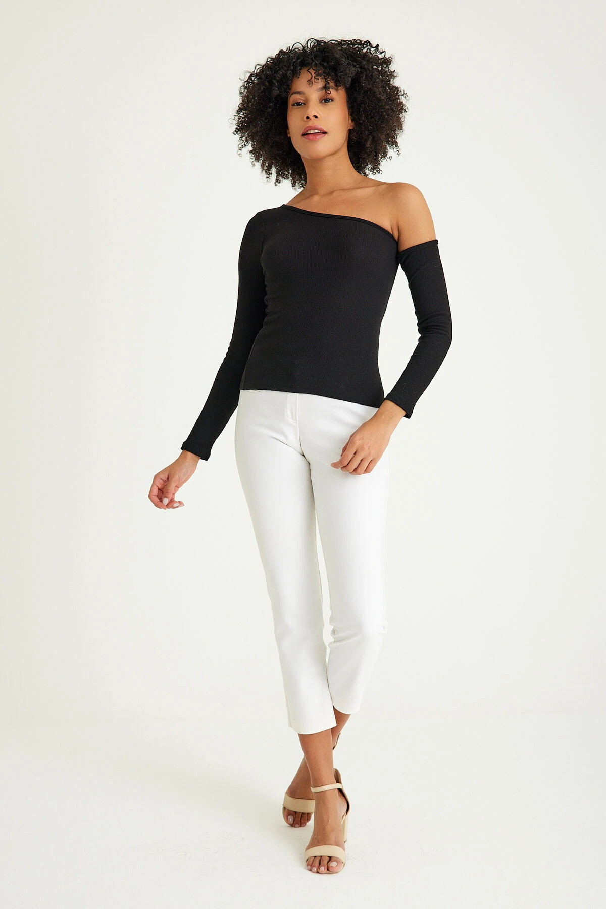 Mh Tek Omuz Siyah Body