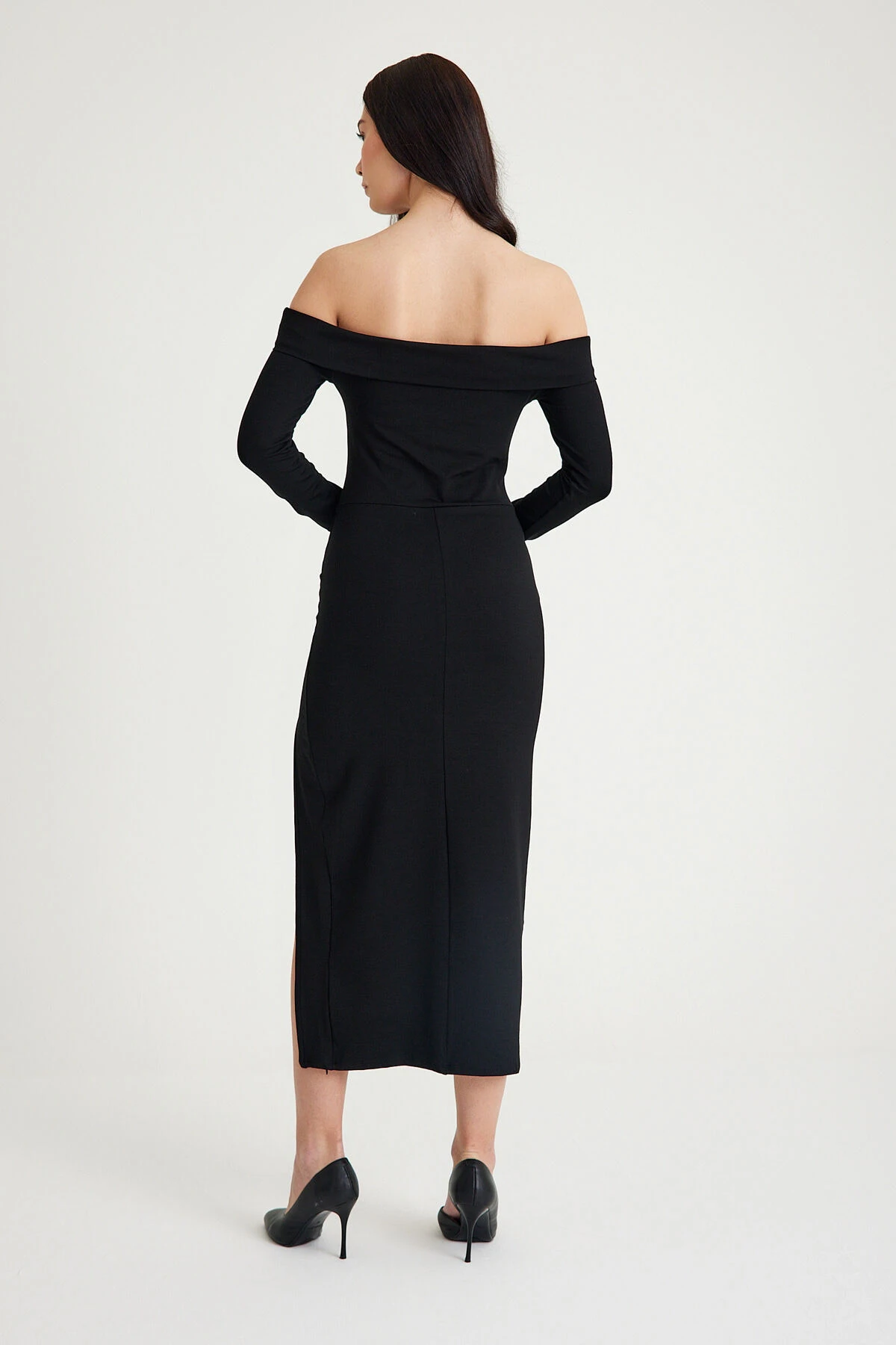 Mh Madonna Yaka Derin Yırtmaçlı Elbise