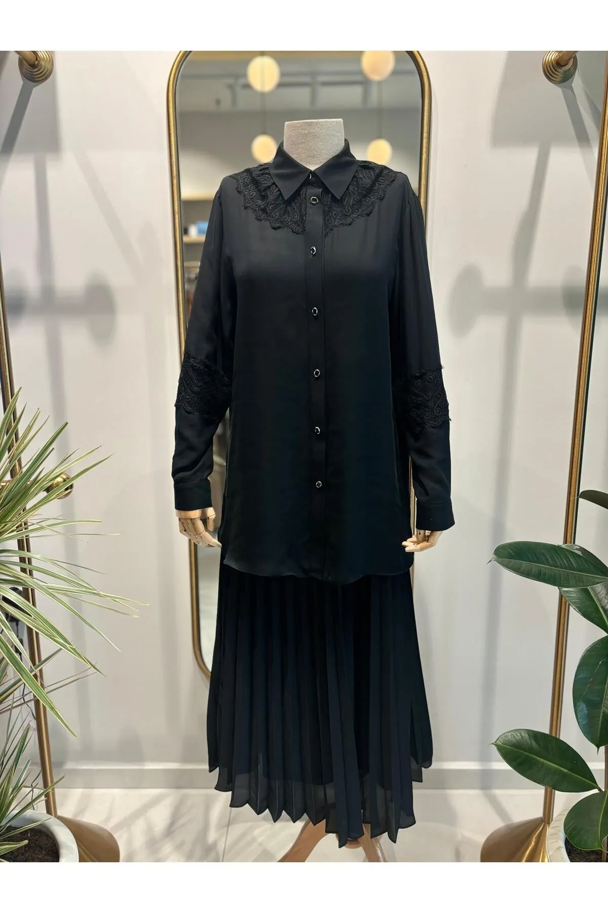 Siyah Pilise Etek Takım