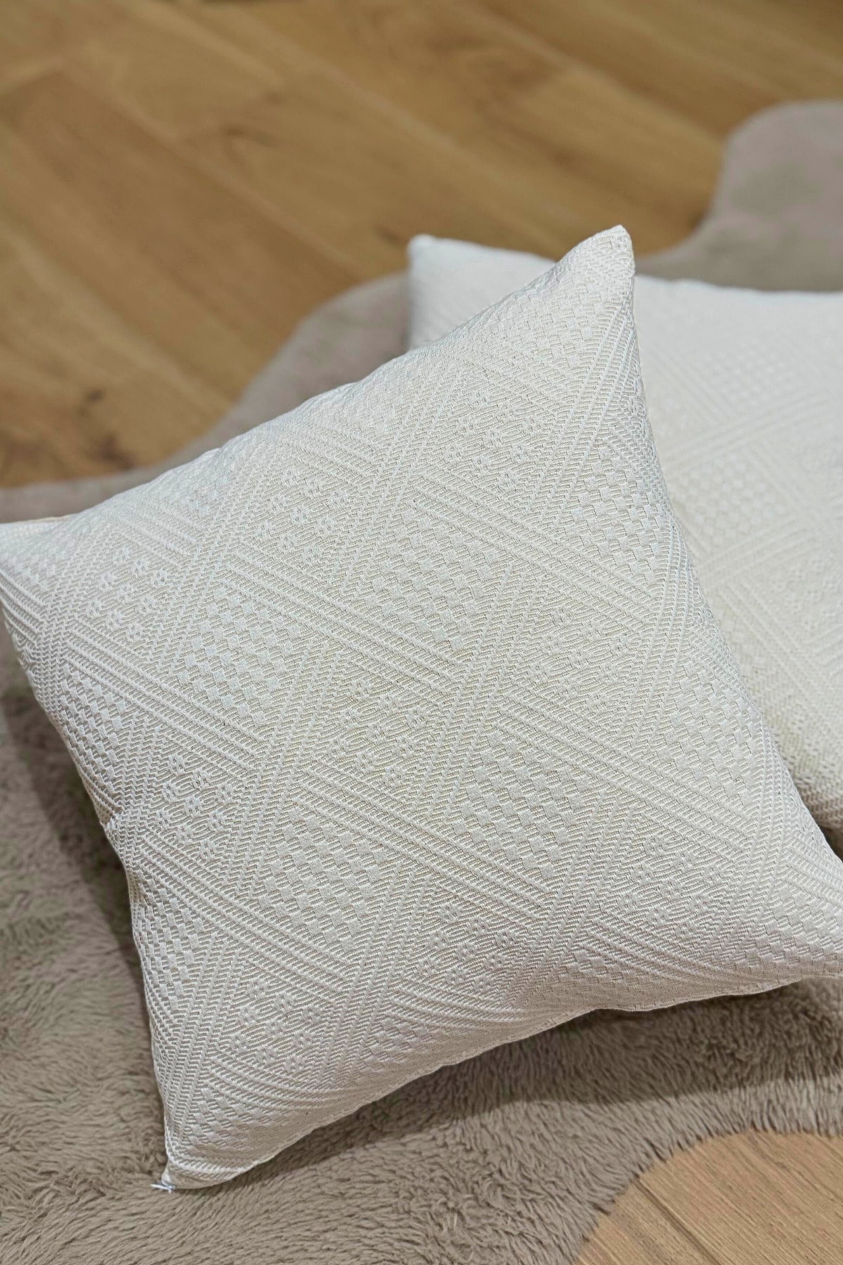 Boho Desen Fırfırlı Runner ve Kırlent Seti (3 Parça) - Ekru - 43 x 43