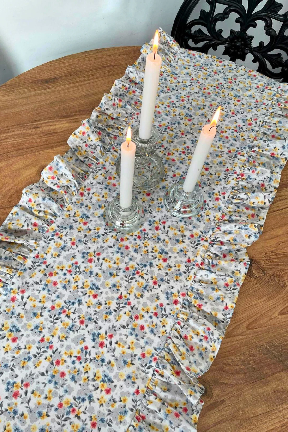 Fırfırlı Çiçek Desenli Runner - Gri - 40 x 110