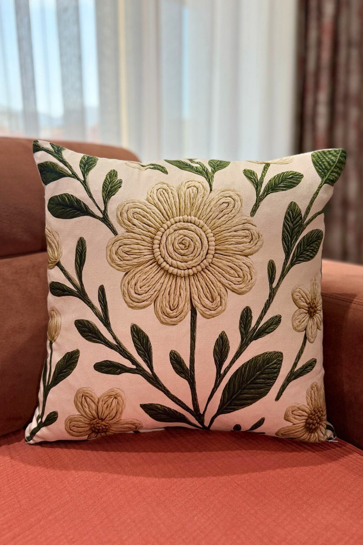 Punch Nakış Desenli Kırlent Kılıfı - Çok Renkli - 45 x 45