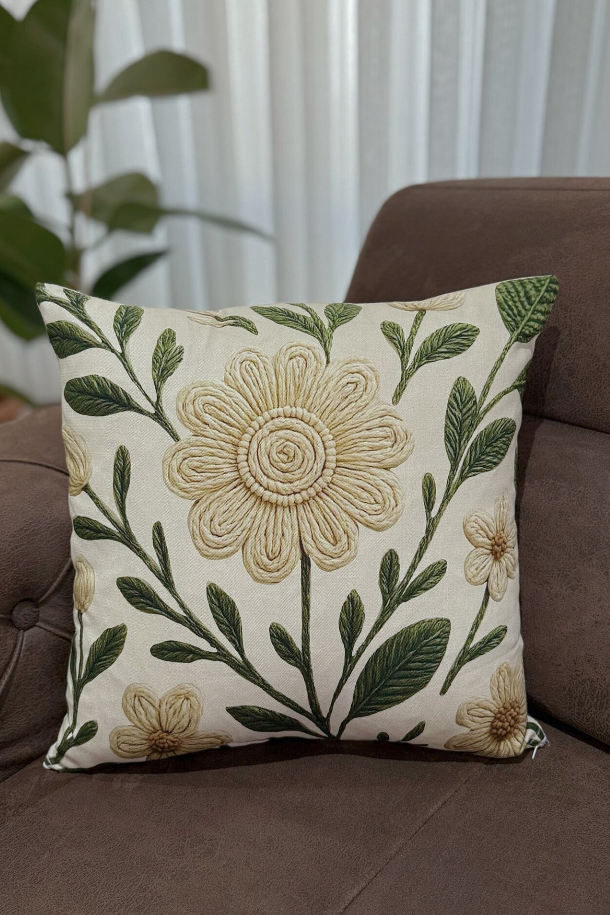 Punch Nakış Desenli Kırlent Kılıfı - Çok Renkli - 45 x 45