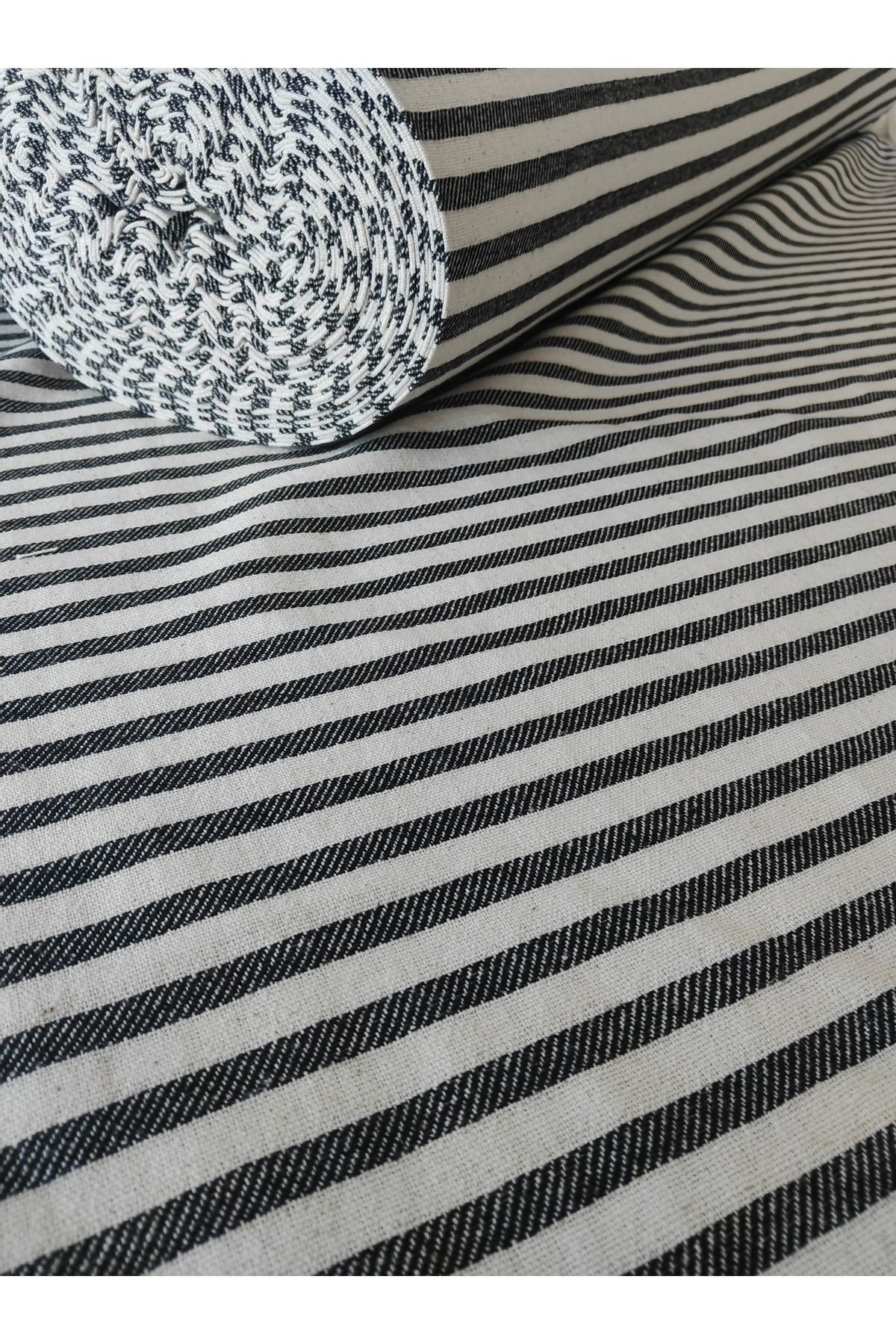 Siyah Çizgili Keten Masa Örtüsü - Siyah - 180 x 220