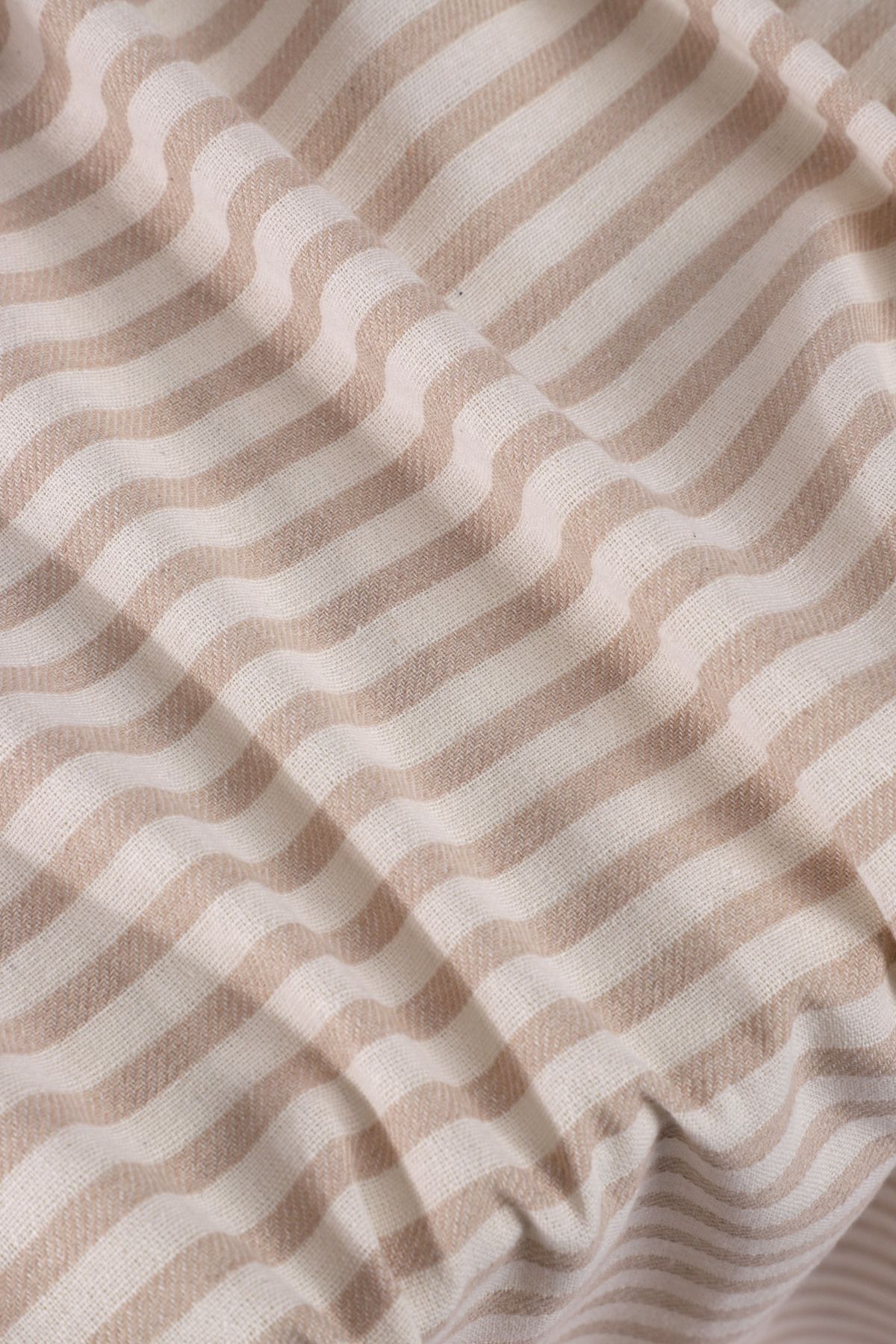 Sütlü Kahve Çizgili Keten Masa Örtüsü - Açık Kahve - 140 x 180