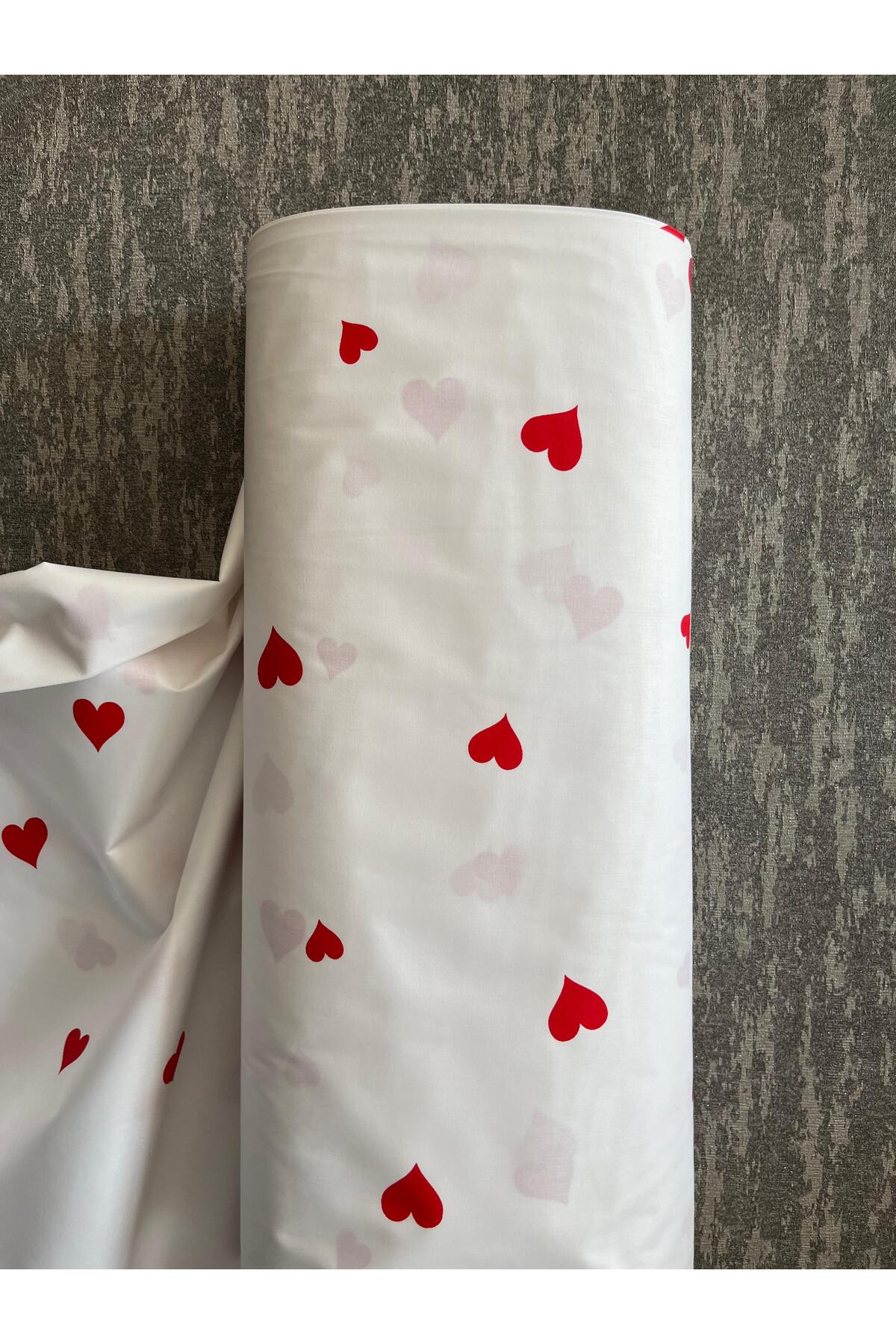 Kırmızı Kalp Desenli Poplin Kumaş - Kırmızı - 100 x 240