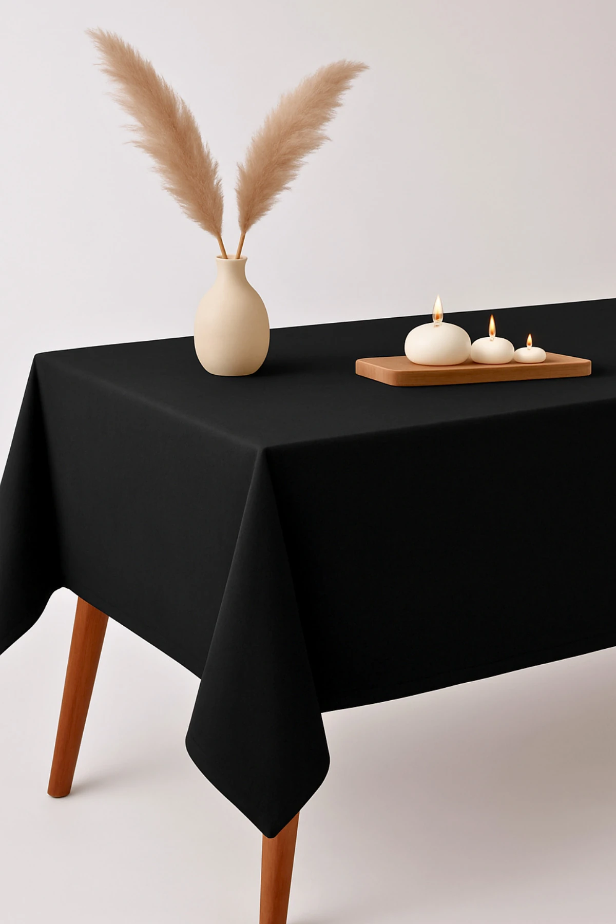 Leke Tutmaz "Dertsiz" Siyah Masa Örtüsü - Siyah - 140 x 220