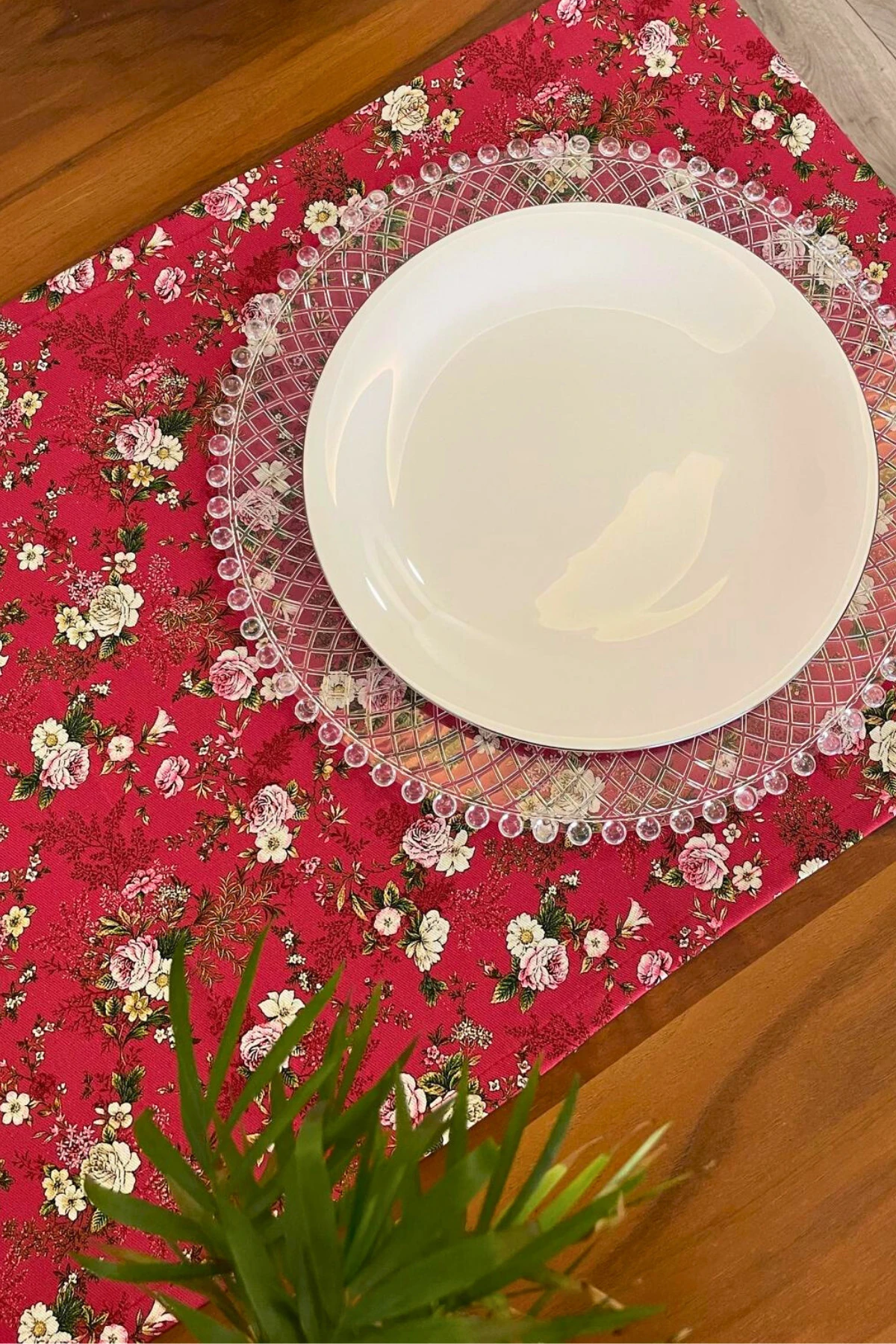 Kırmızı Çiçek Desenli Runner - Kırmızı - 40 x 150