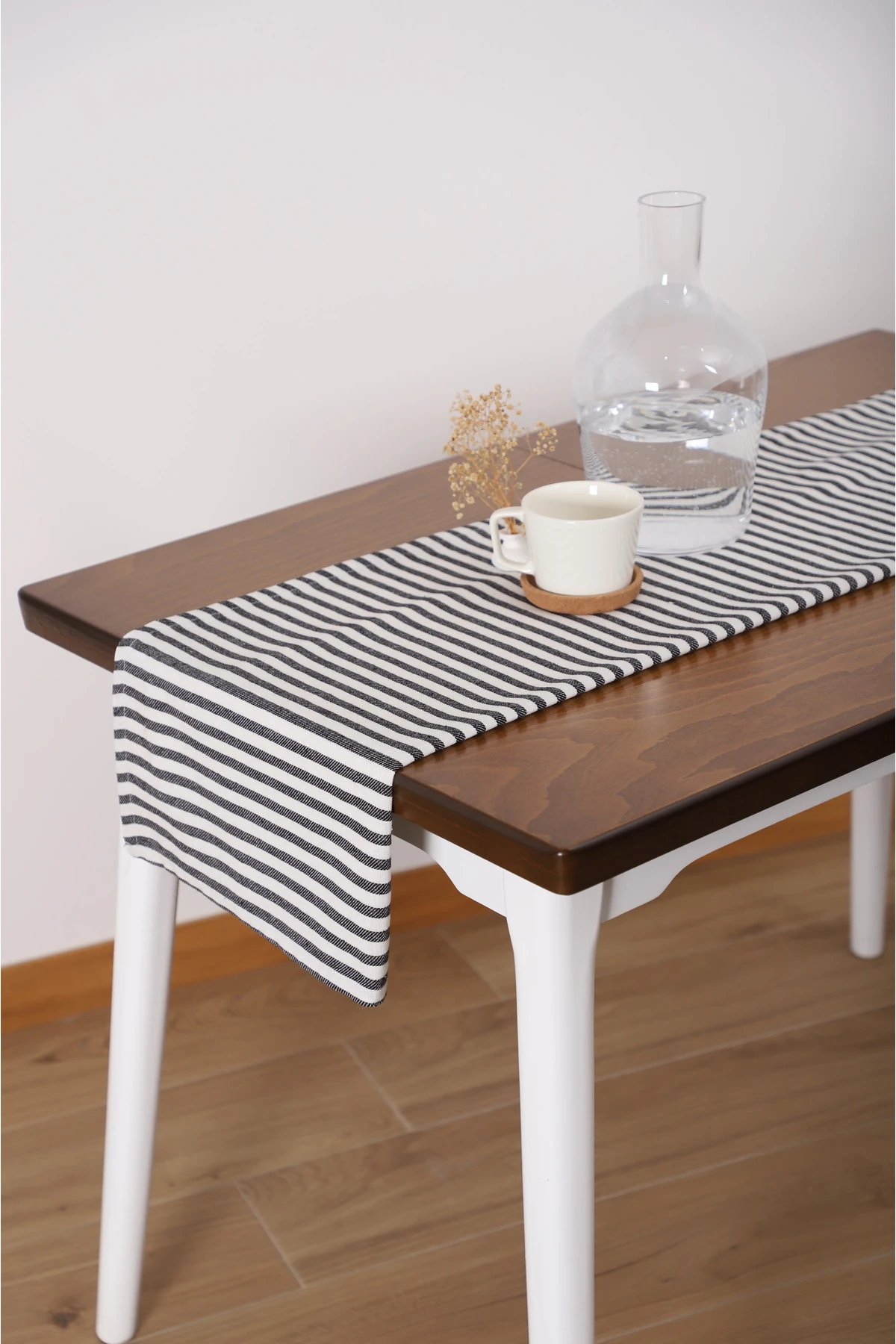 Yıkanmış Siyah Çizgili Keten Runner - Siyah - 40 x 150