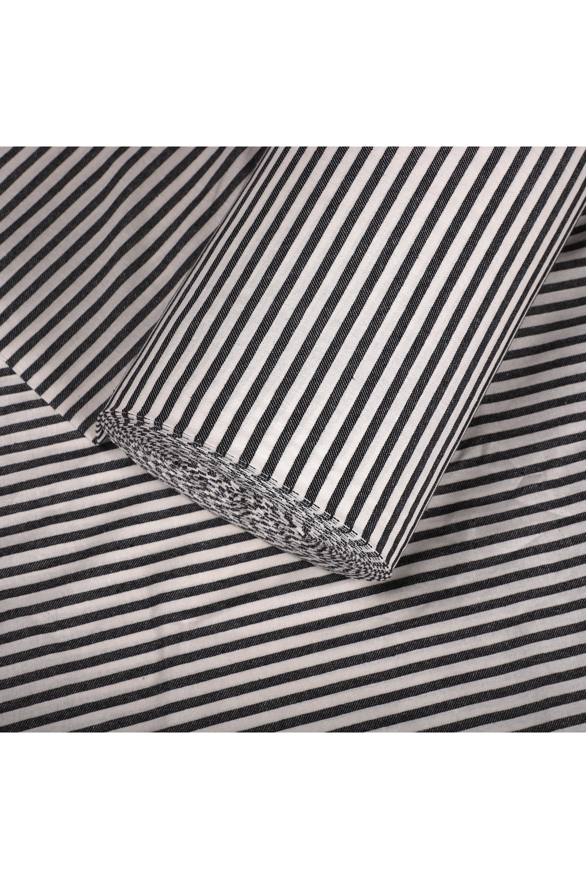 Yıkanmış Siyah Çizgili Keten Kumaş - Siyah - 100 x 230