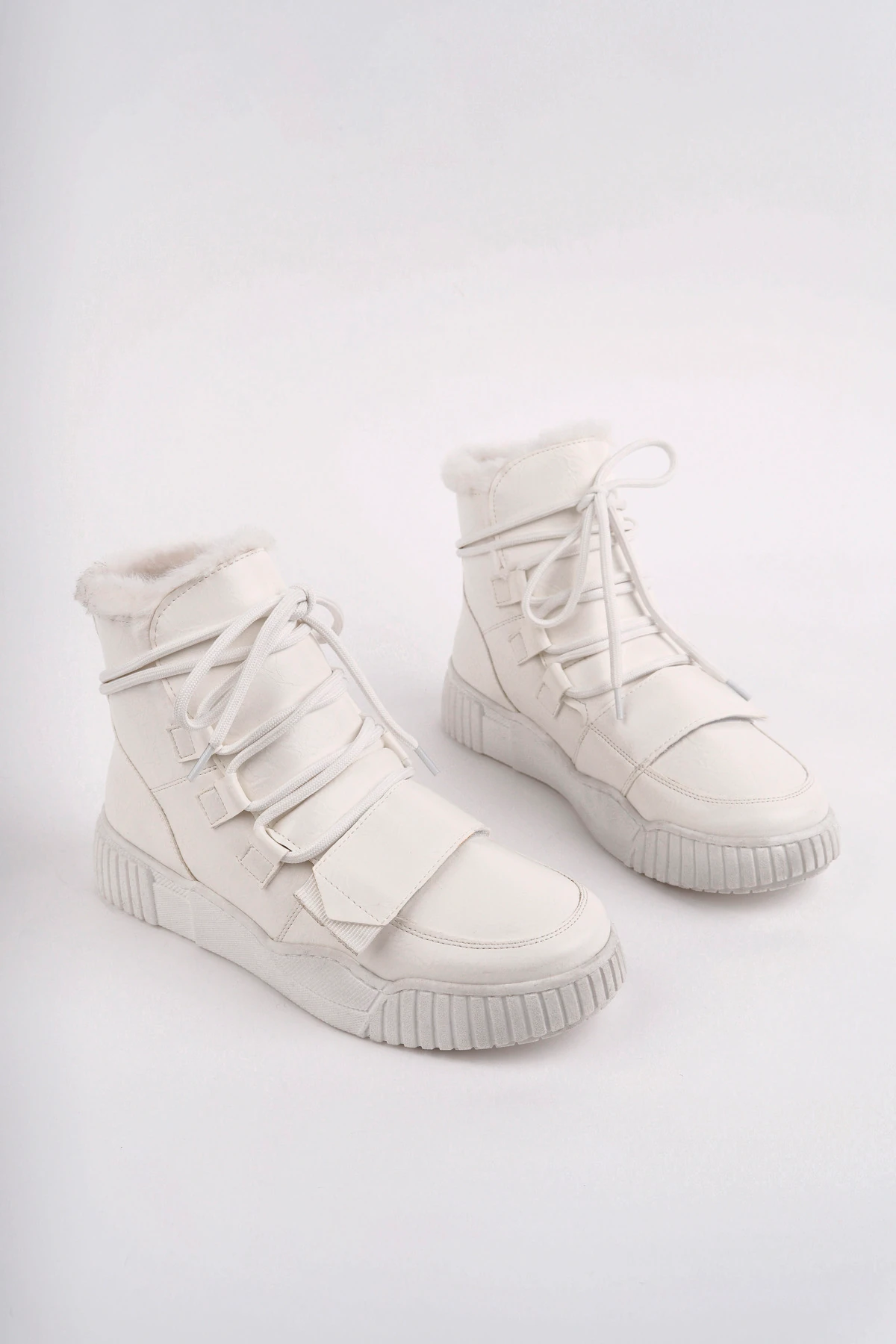 Stark-711 Kürklü Bağlı Cırtlı Kalın Taban Bot