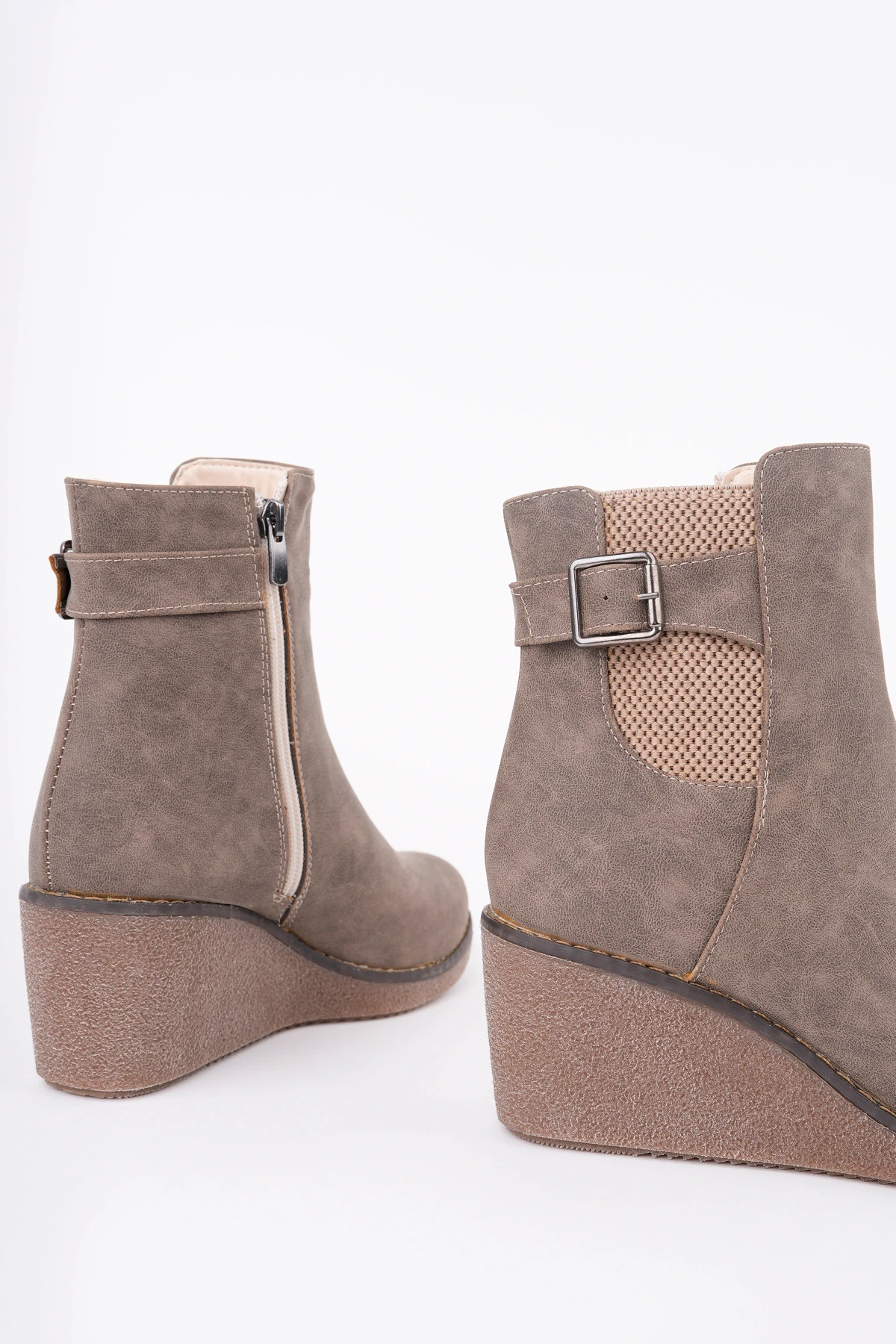 KCL-DL02 Dolgu Topuklu Kemerli Bot