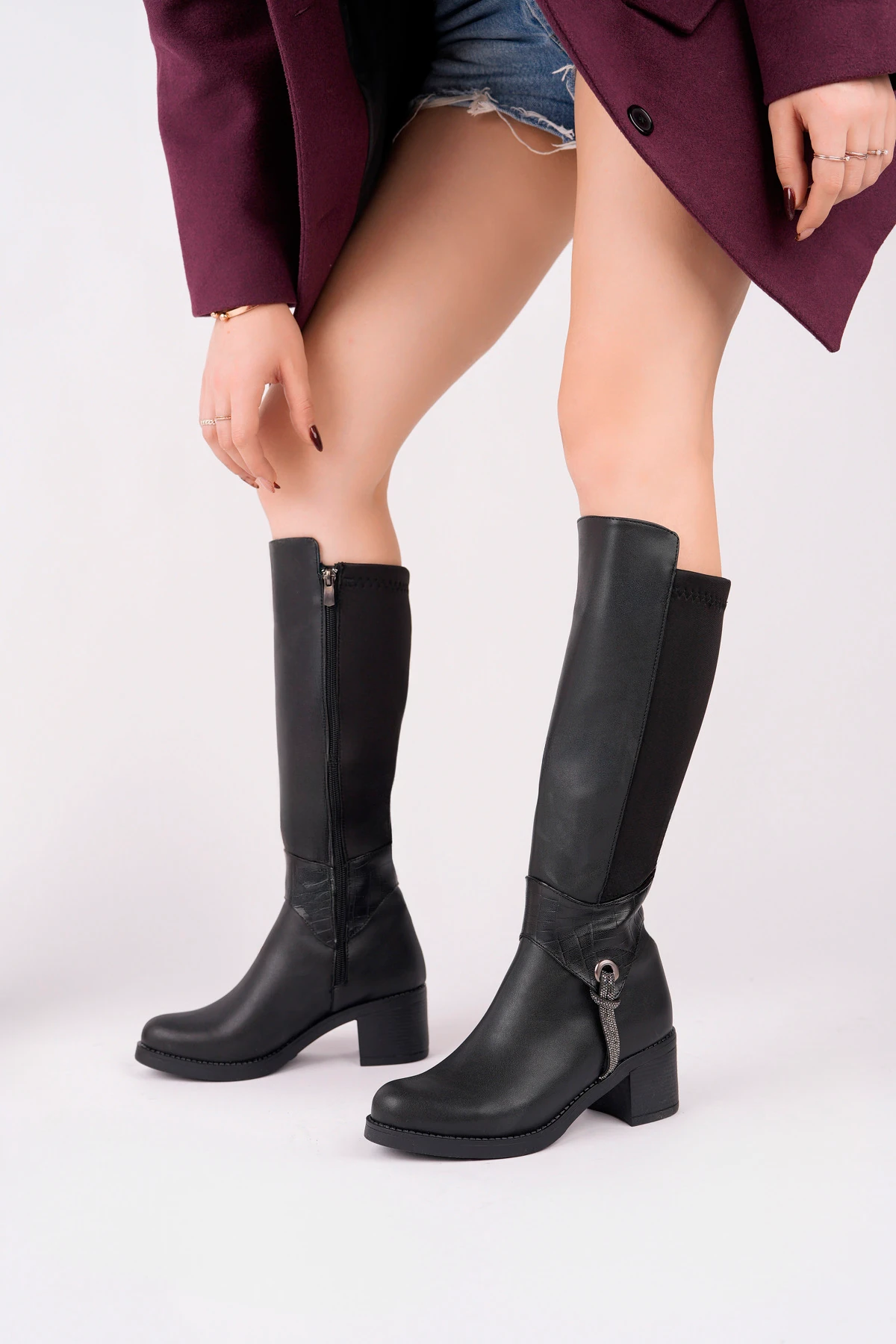 BLN-711 Kalın Topuk Taş Detaylı Çizme - SİYAH