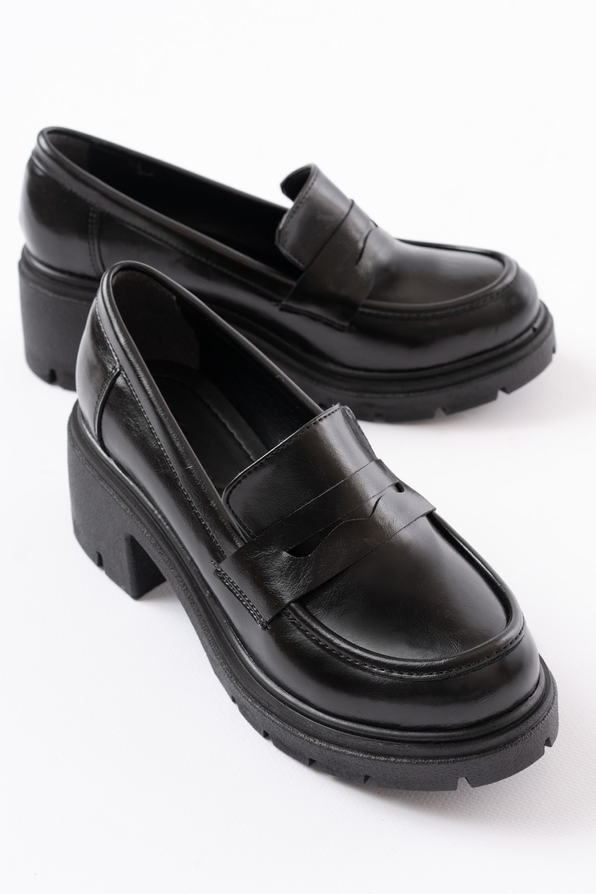 Auren Kalın Topuklu Loafer - SİYAH