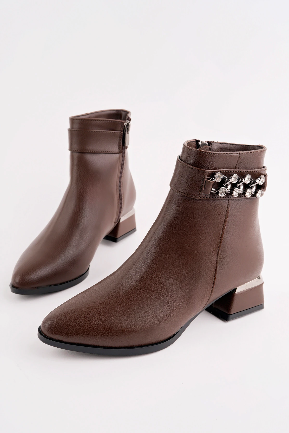 BLN-704 Alçak Topuk Tokalı Bot - KAHVE