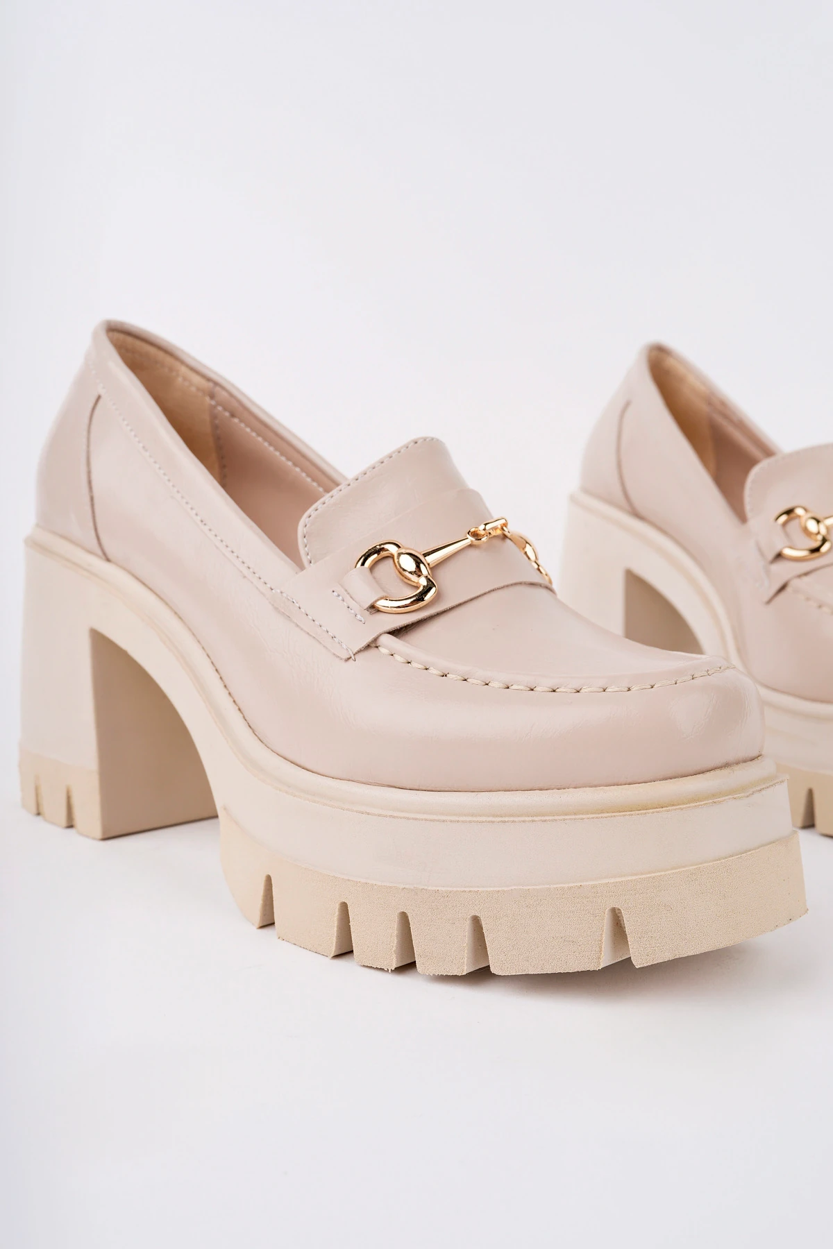 BLN-403 Kalın Topuk Toka Detaylı Loafer - BEJ