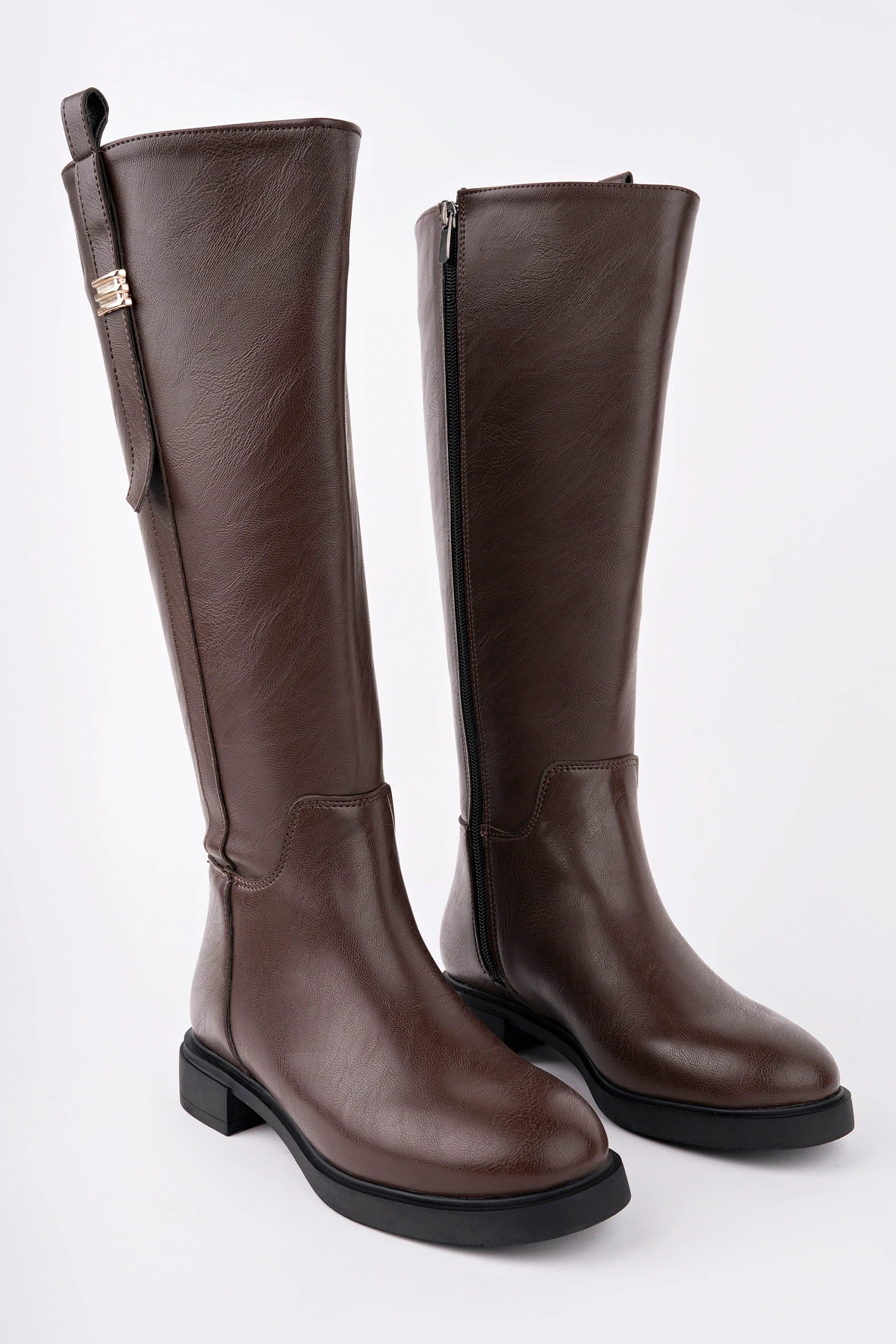 KCL-BR08 Tokalı Düz Topuklu Çizme - KAHVE