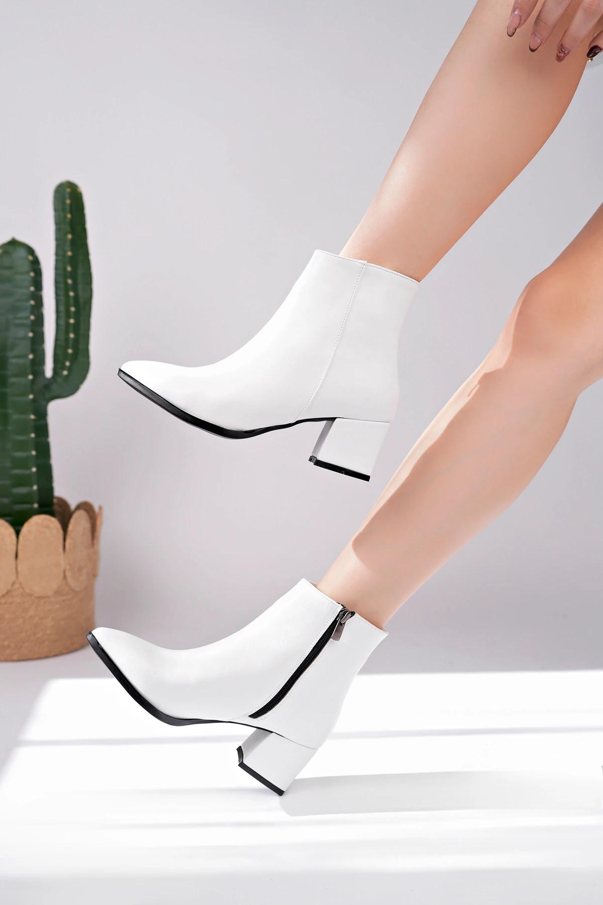 Javier Kalın Topuklu Fermuarlı Bot