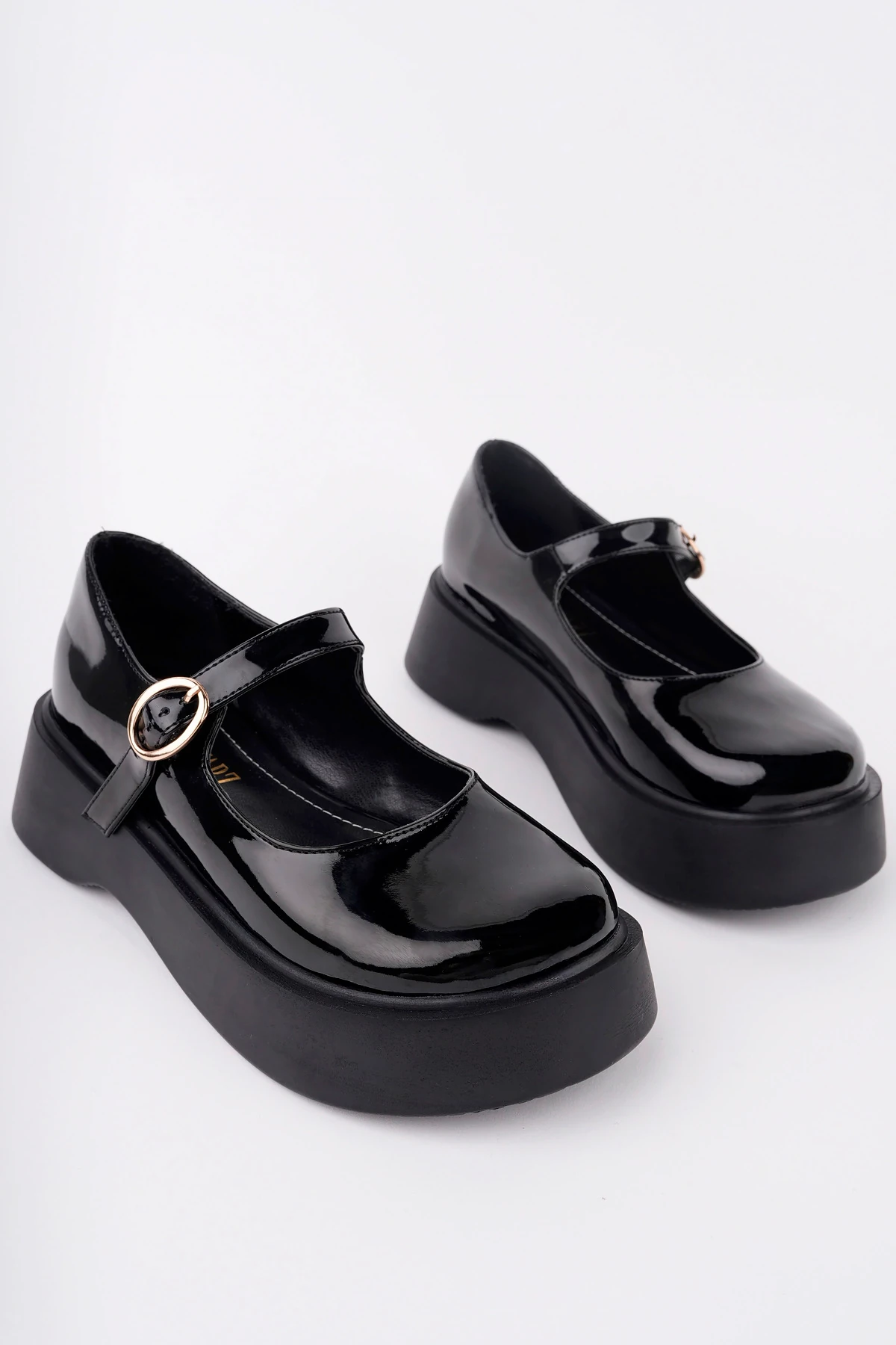 SMR-4022 Kemerli Kalın Taban Loafer - SİYAH RUGAN